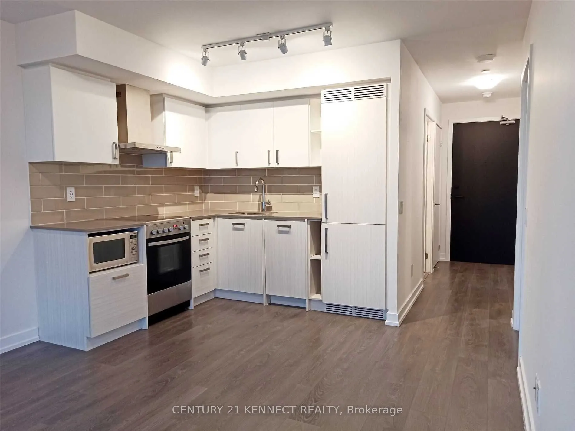 125 Redpath Avenue #714