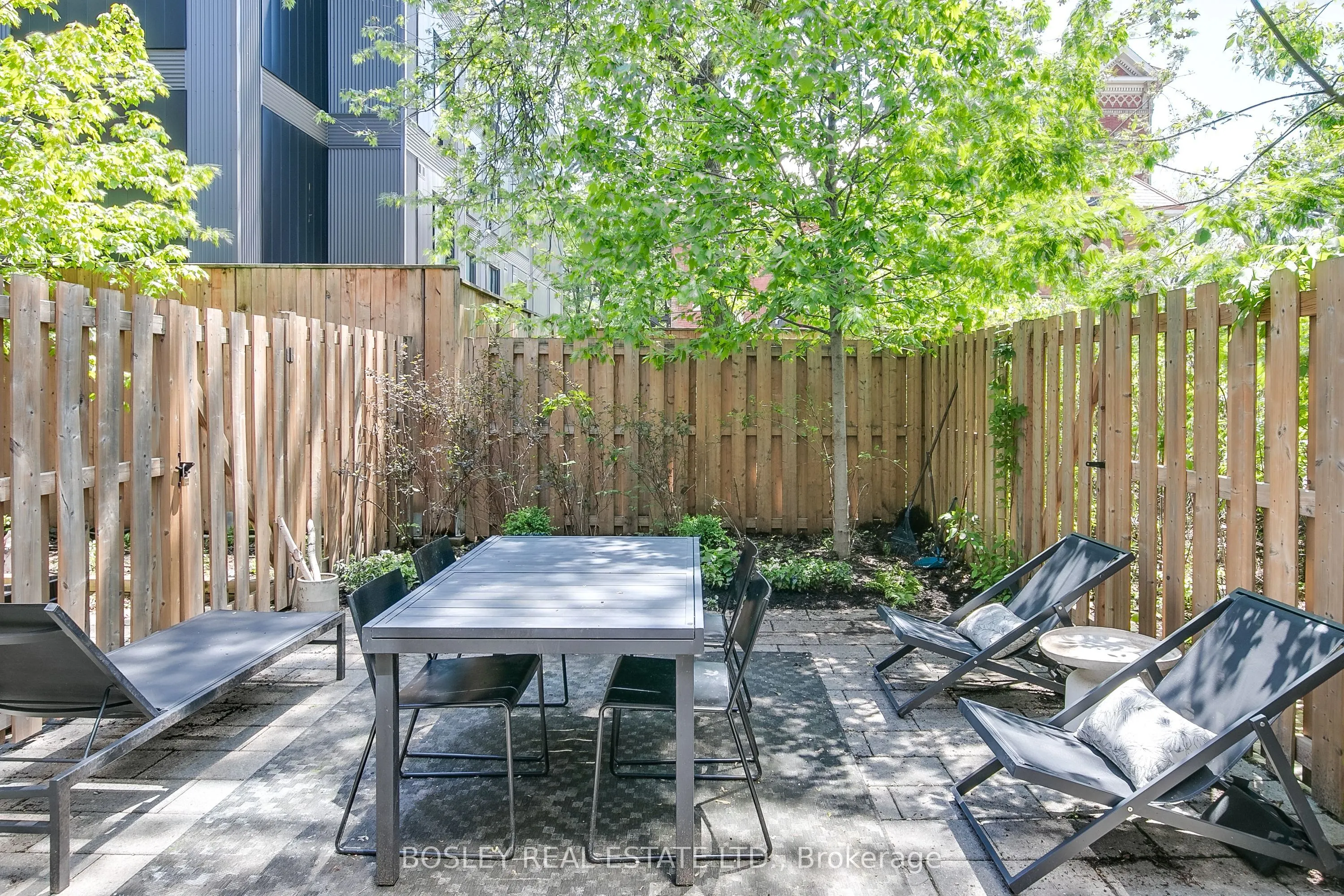 51 Paul Lane Gardens #TH05