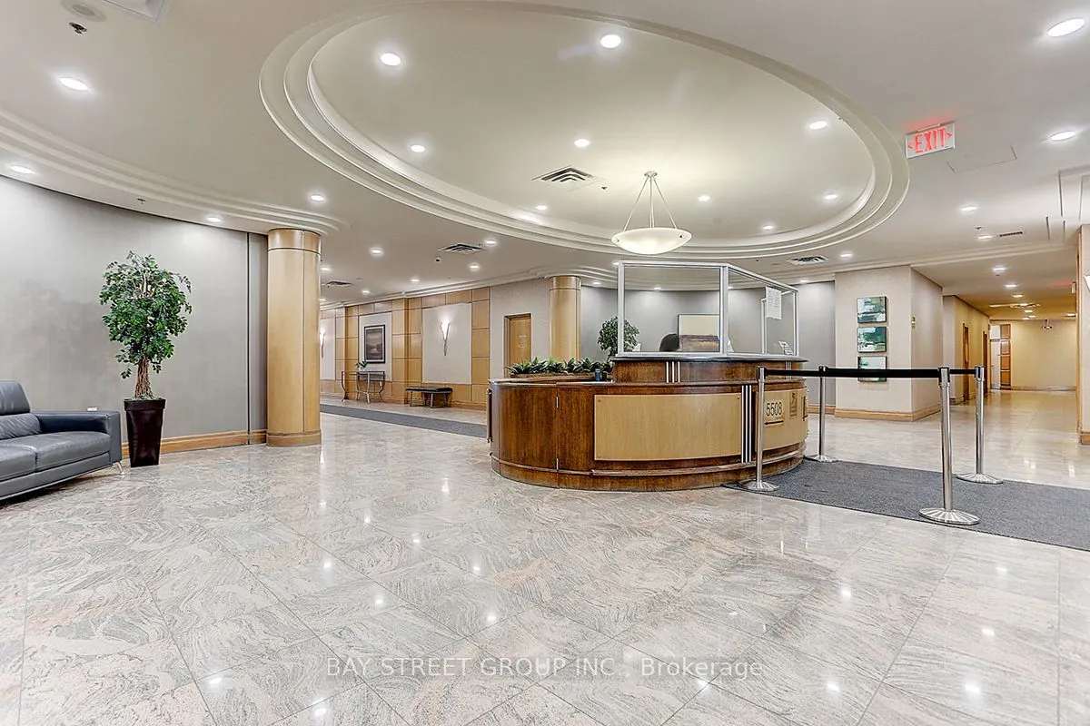 5500 Yonge Street #PH3