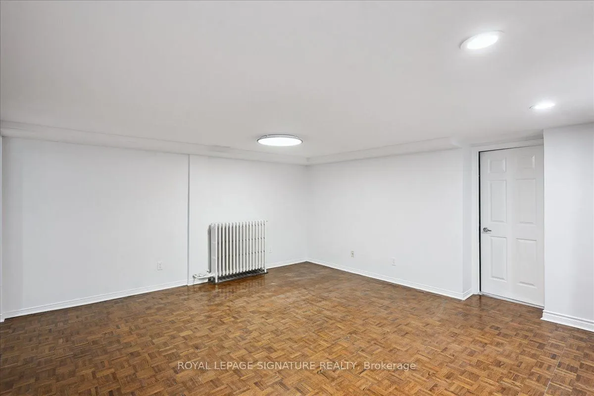 12 Castle View Avenue #Lower