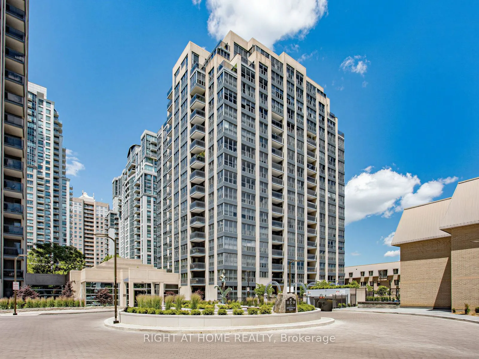 28 Hollywood Avenue #311