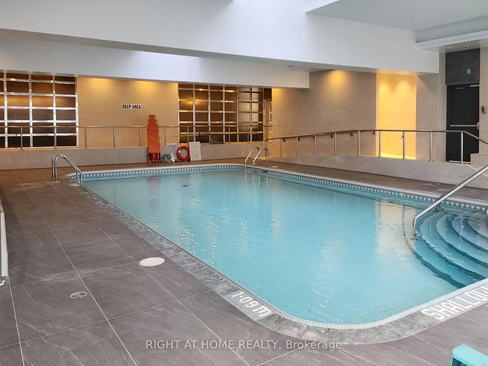 28 Hollywood Avenue #311