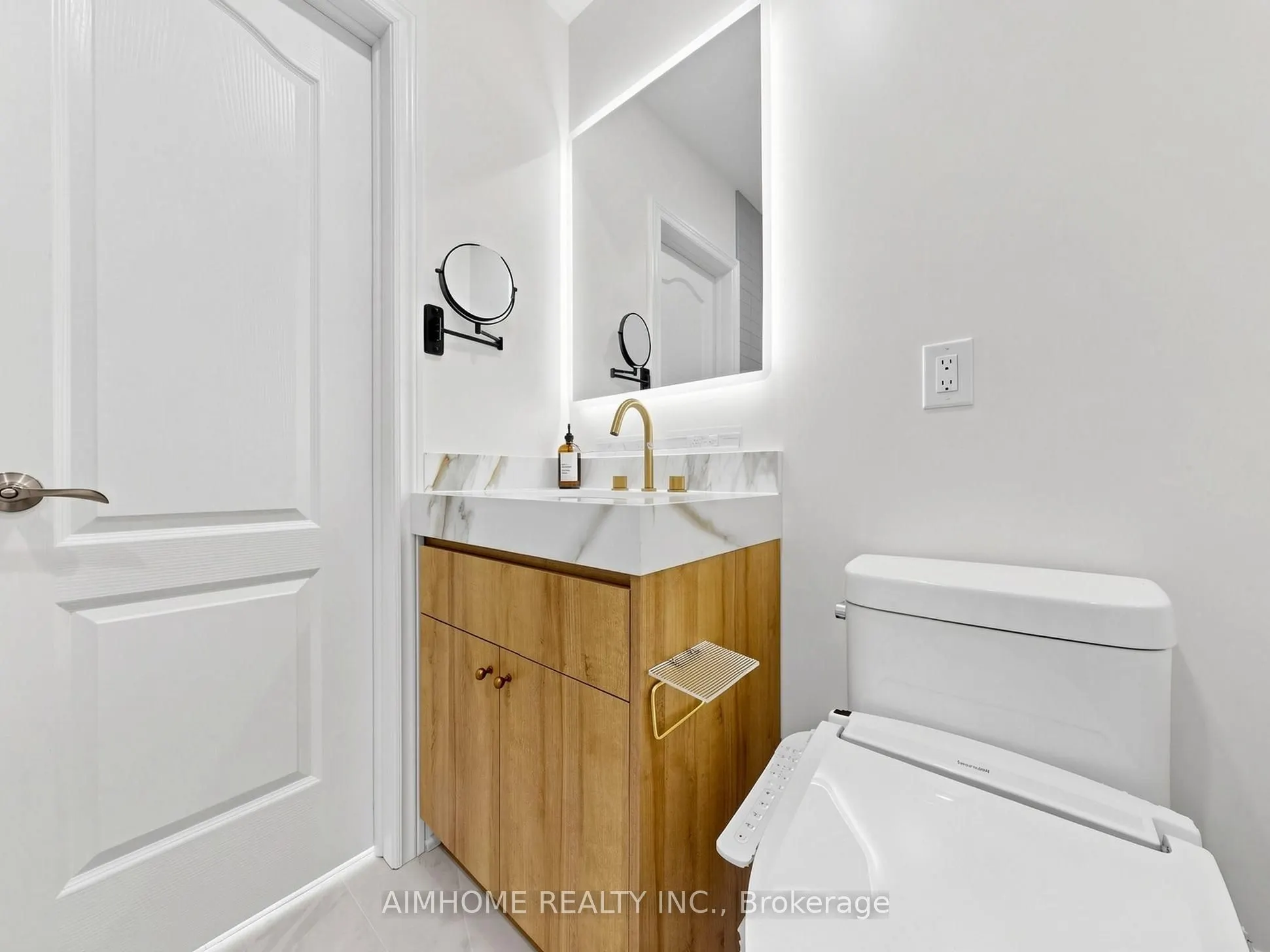 280 Fairlawn Avenue