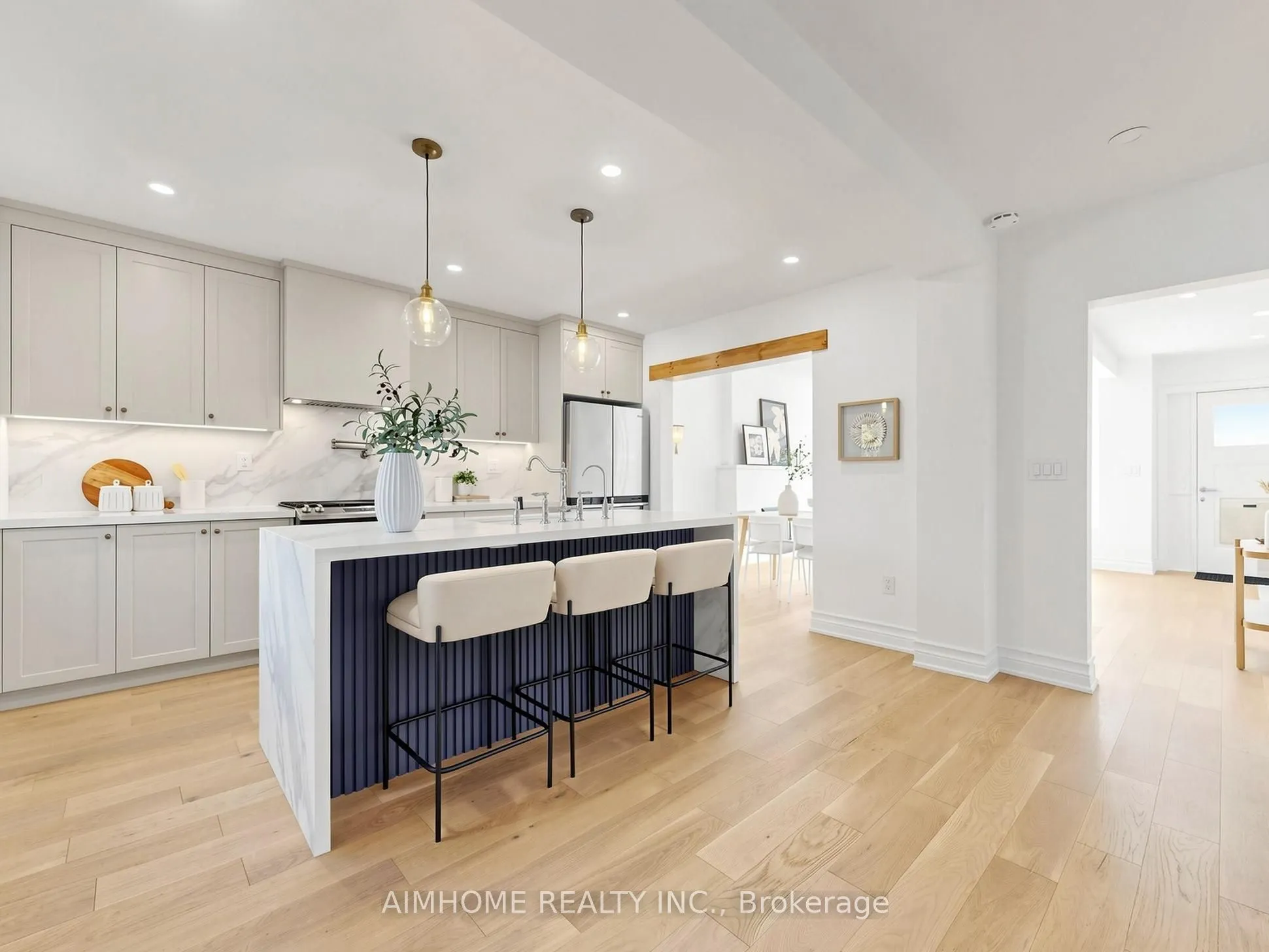 280 Fairlawn Avenue