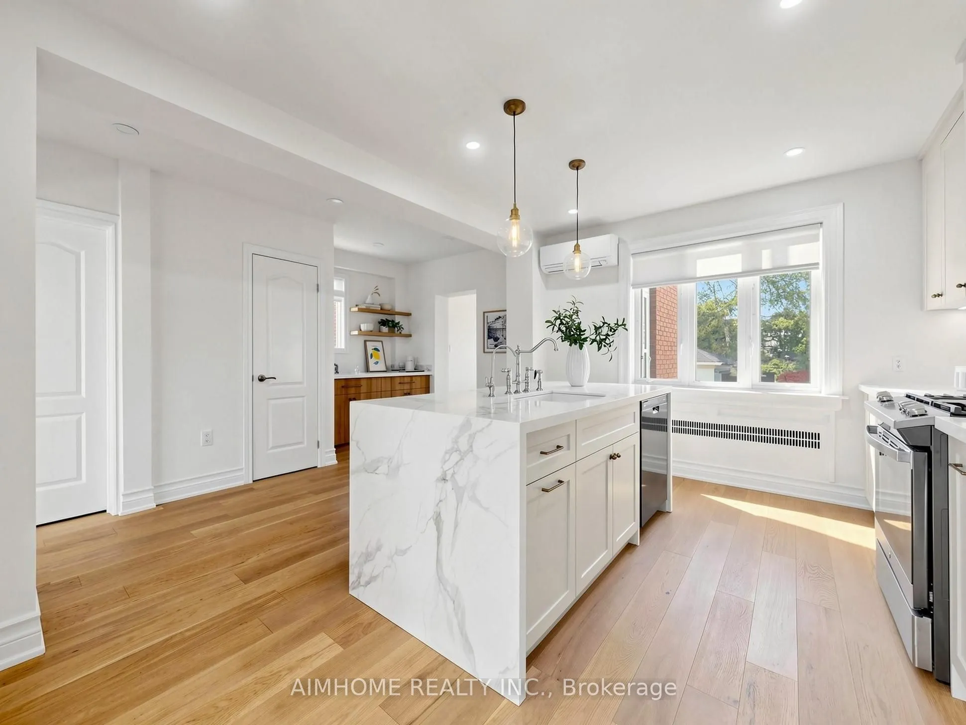 280 Fairlawn Avenue