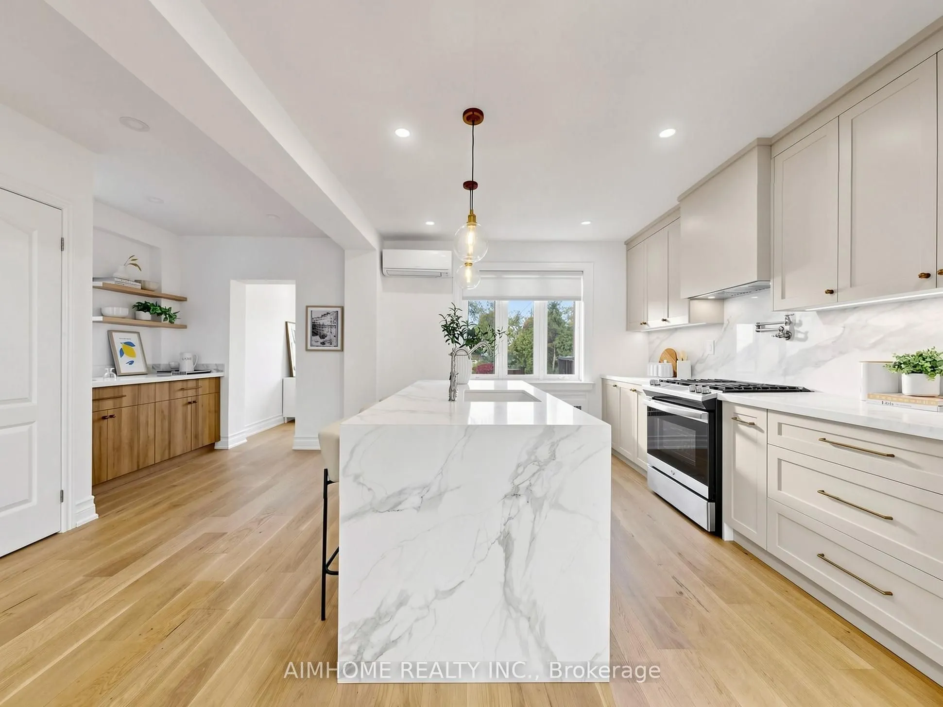 280 Fairlawn Avenue