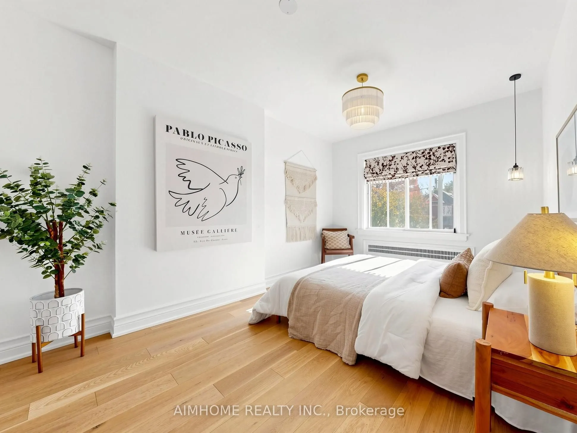 280 Fairlawn Avenue