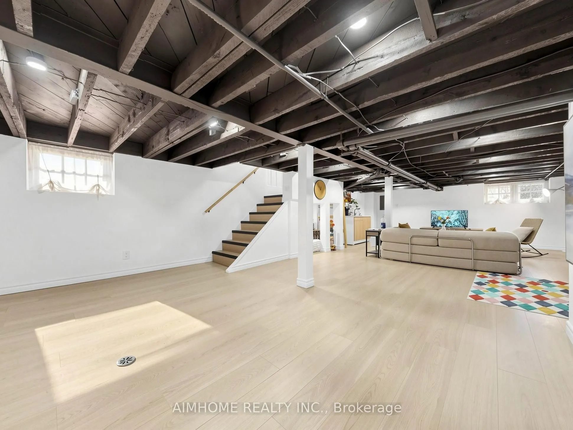280 Fairlawn Avenue
