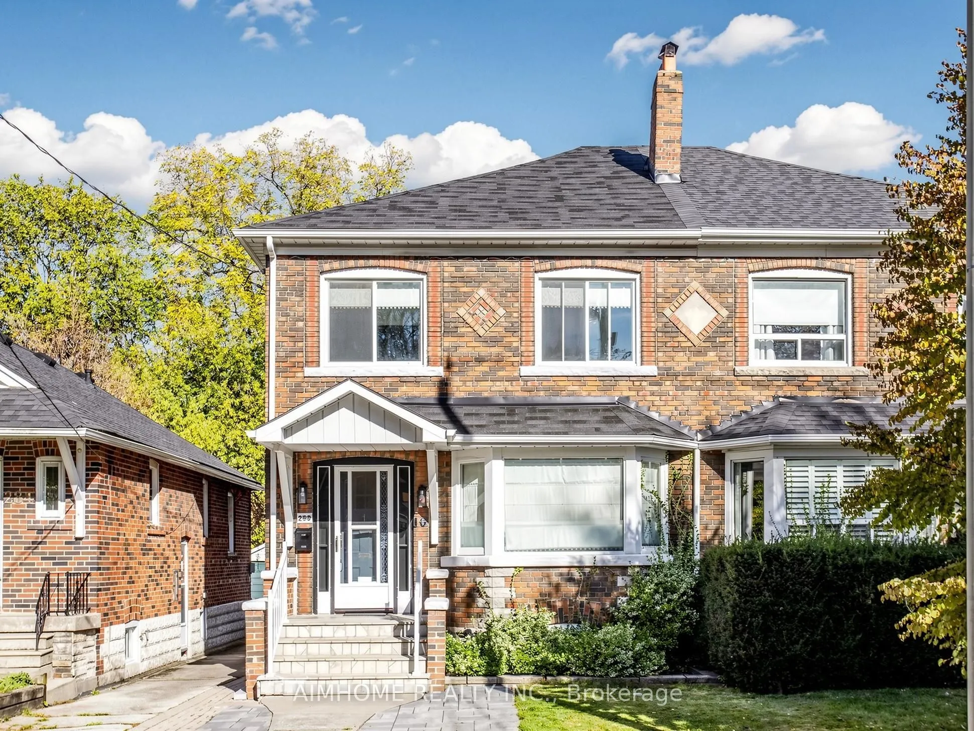 280 Fairlawn Avenue