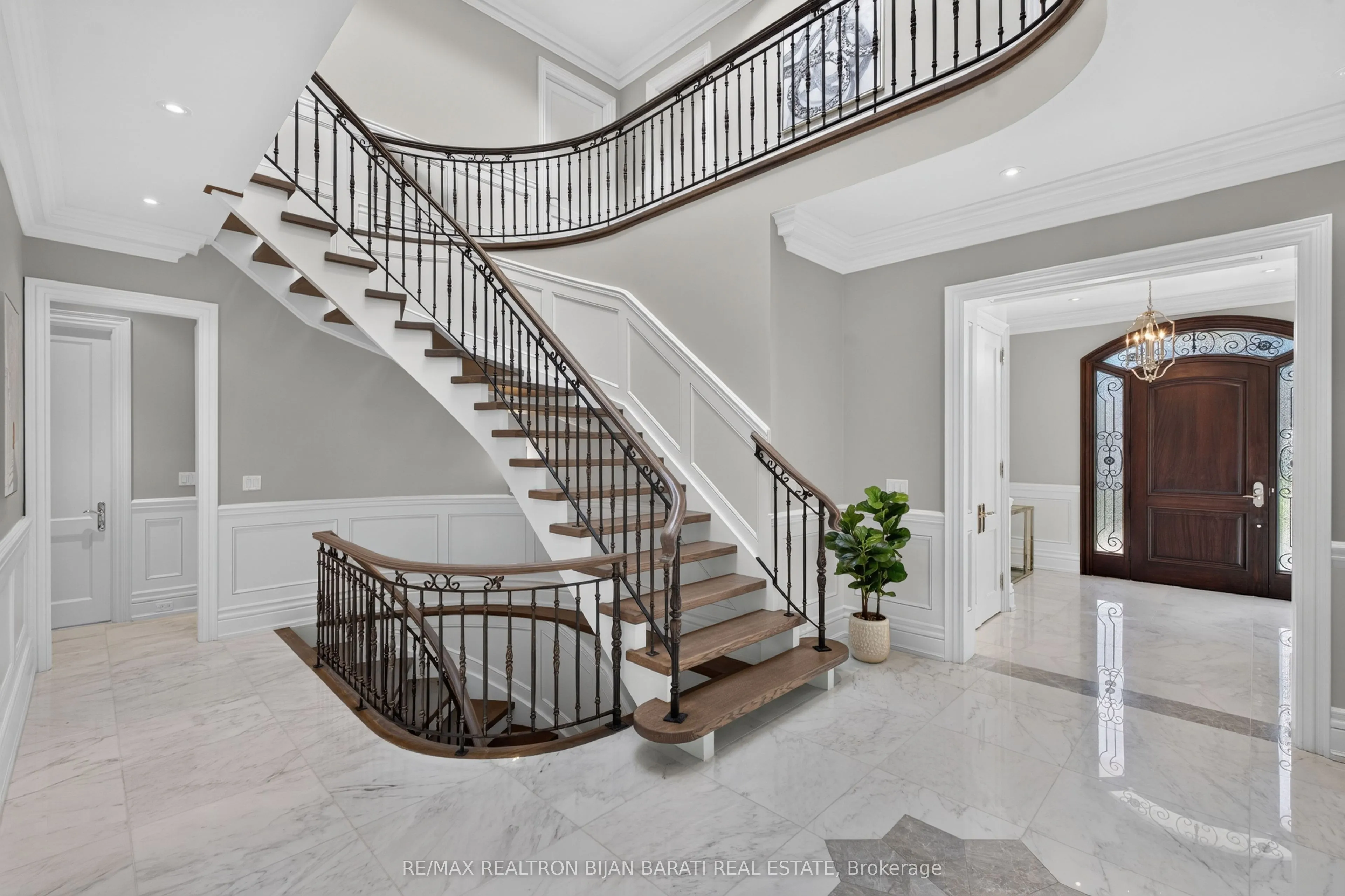 34 Flaremore Crescent