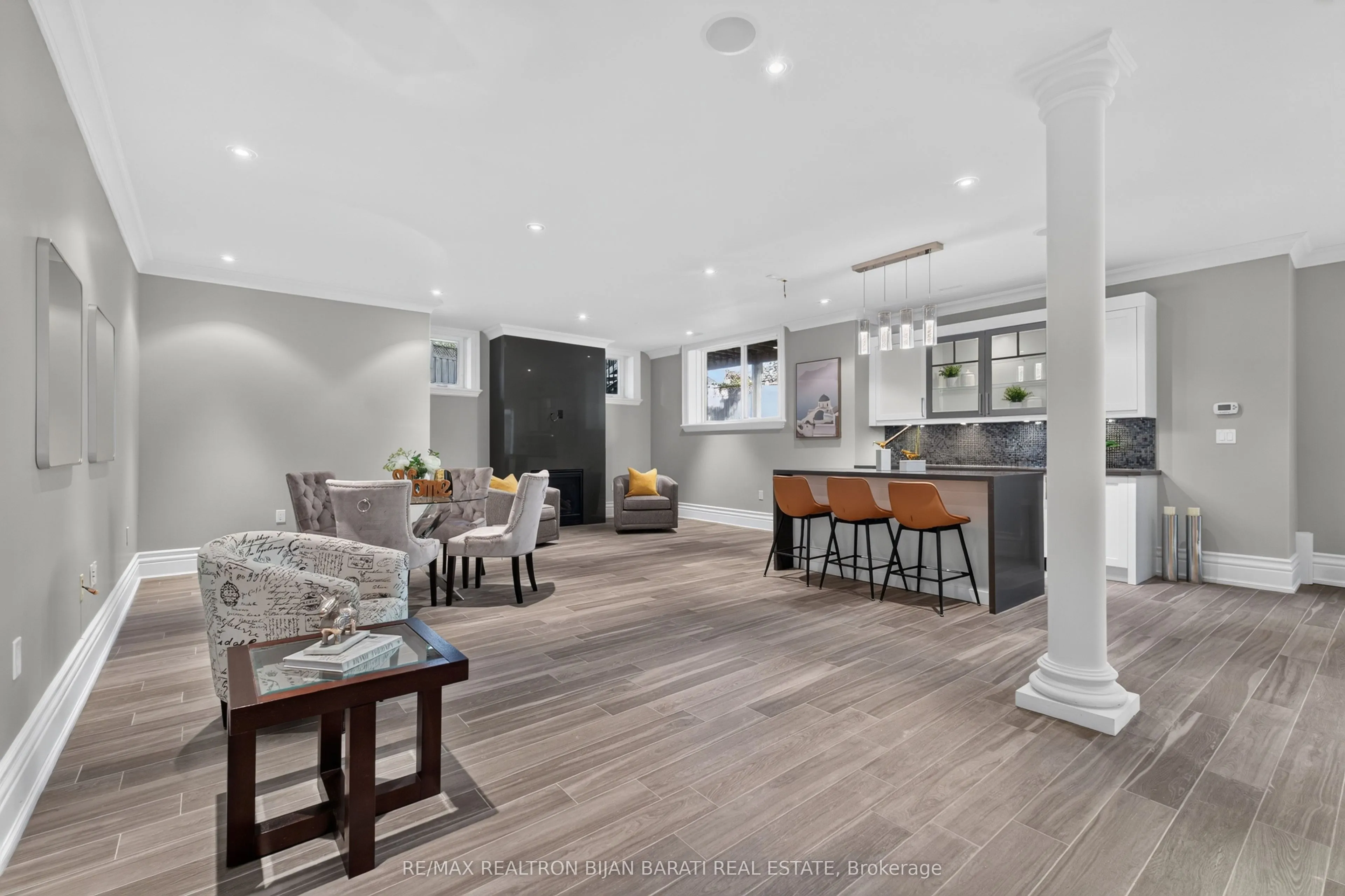 34 Flaremore Crescent
