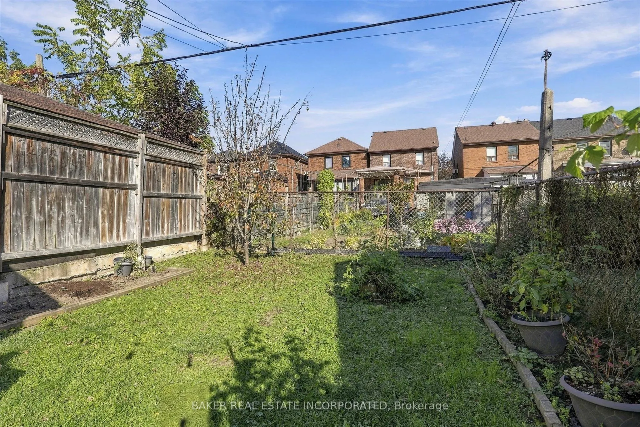 1867 Dufferin Street