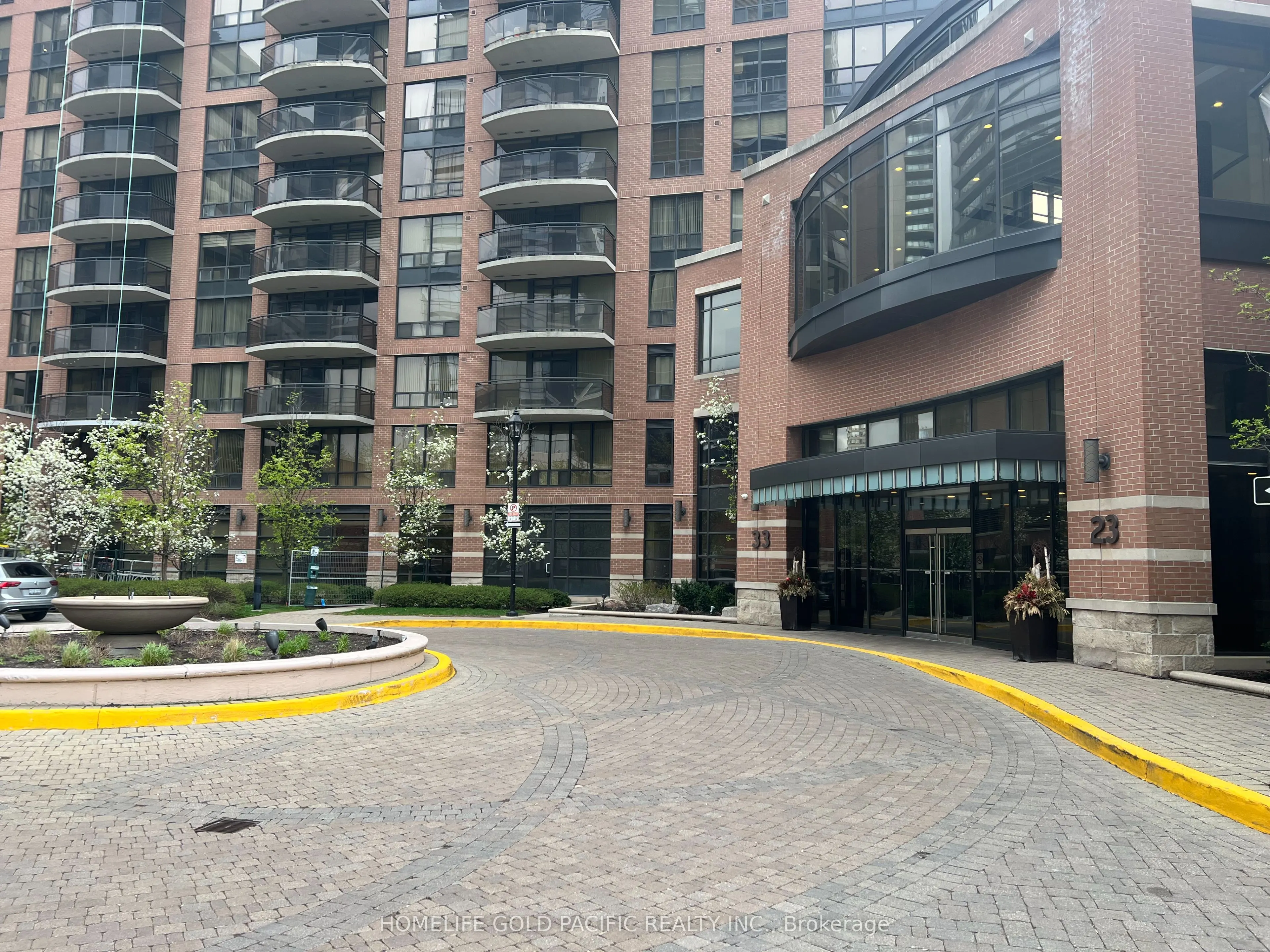 33 Sheppard Avenue E #2111