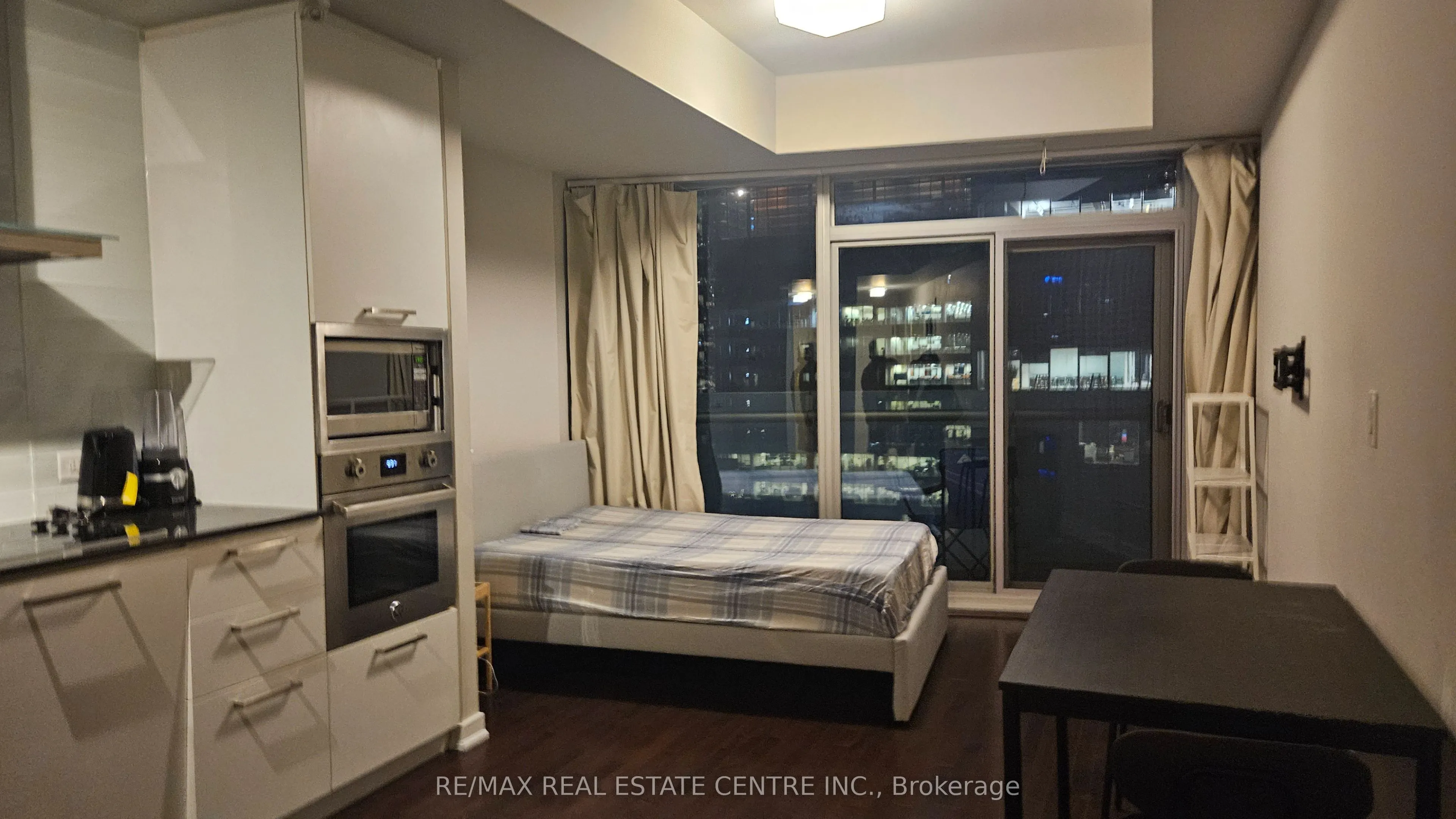 12 York Street #3308