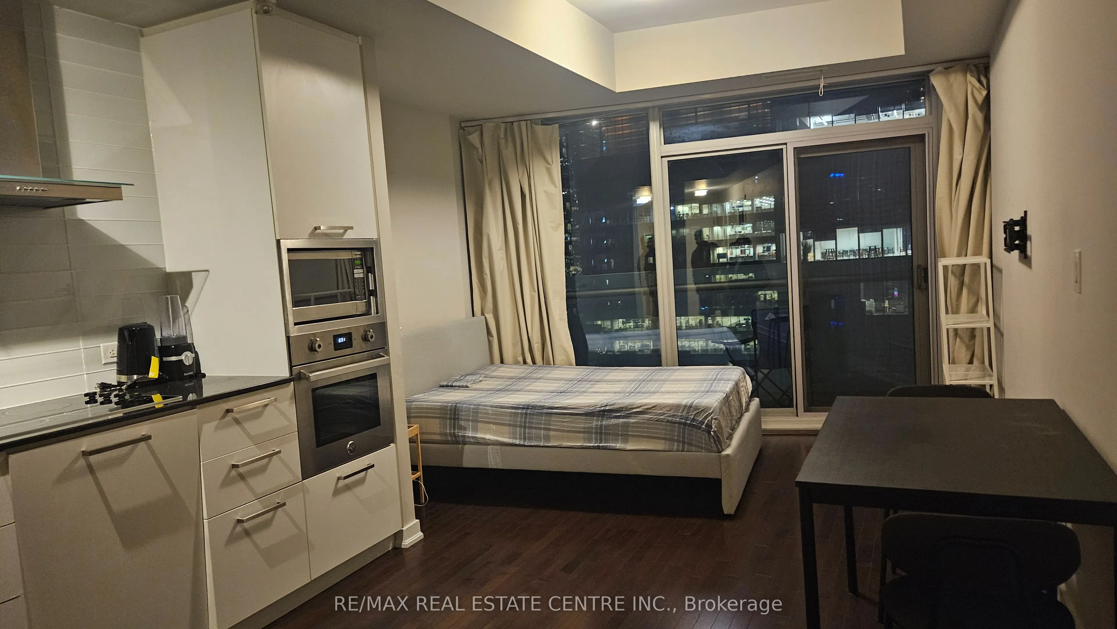 12 York Street #3308