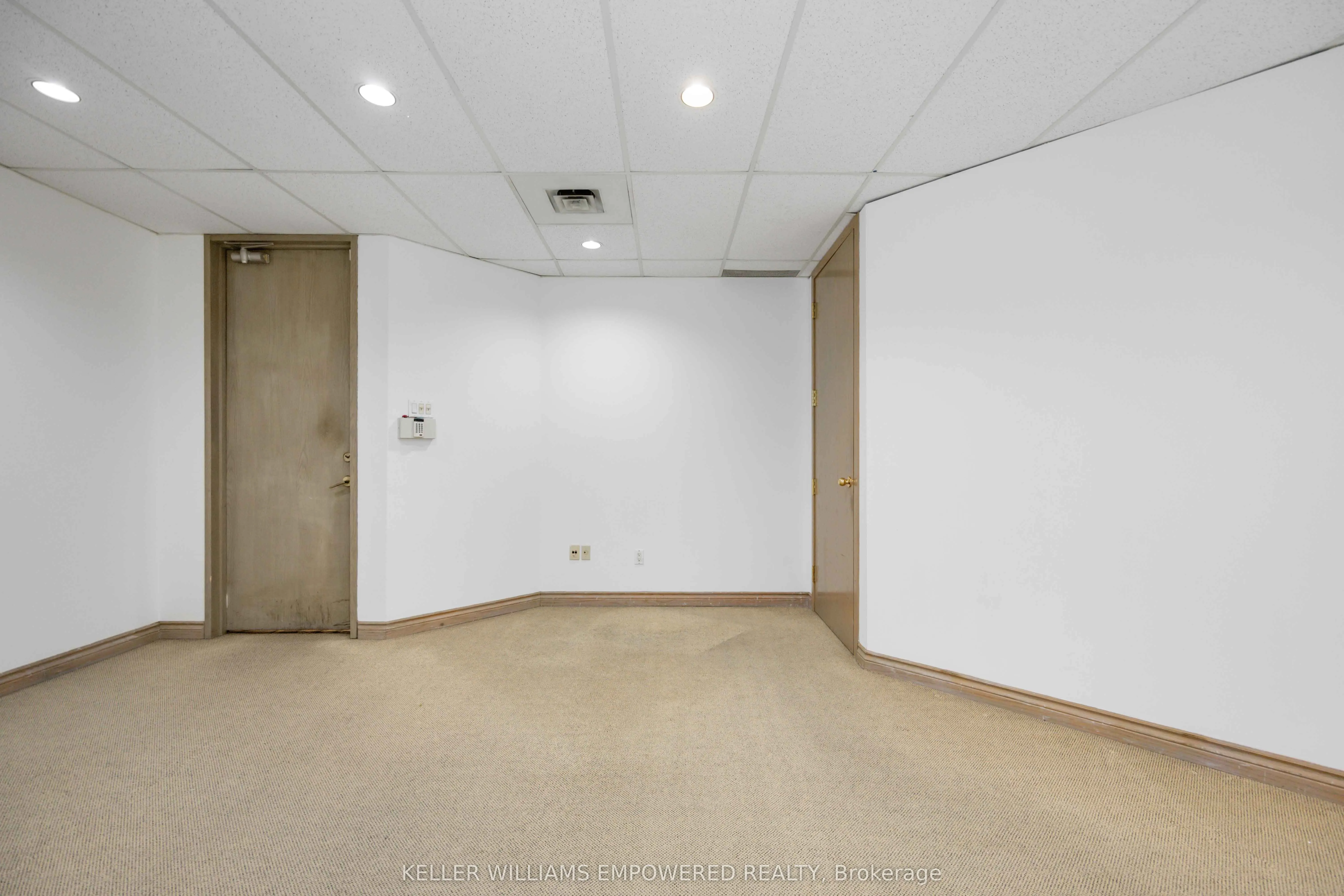 120 Carlton Street #419