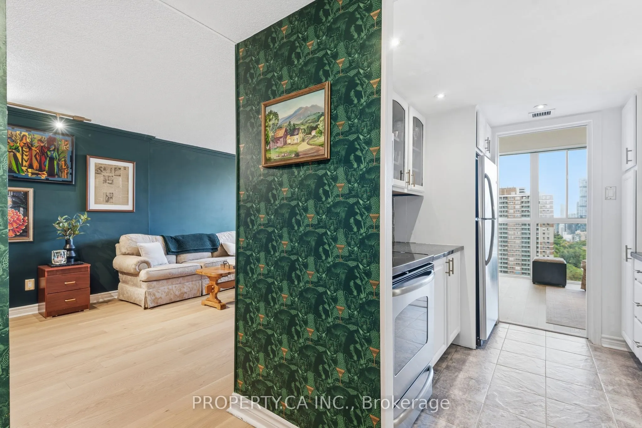 15 Maitland Place #1811