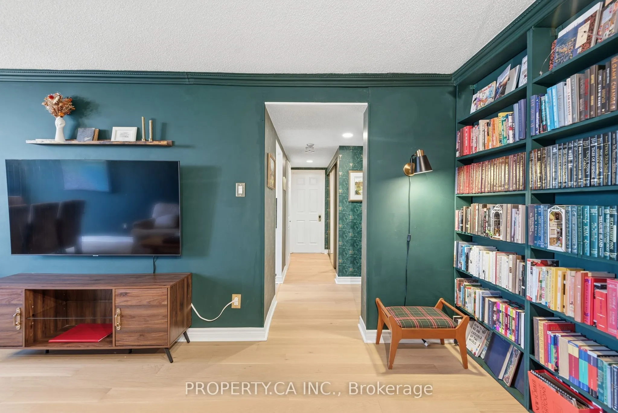 15 Maitland Place #1811