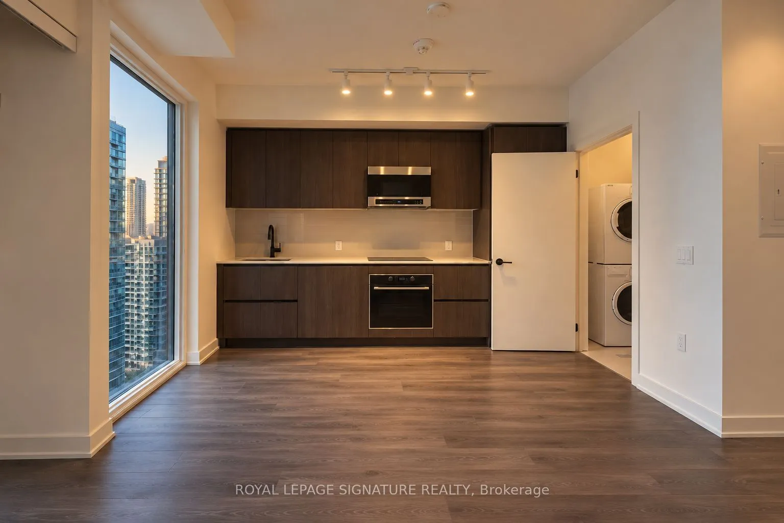 117 Broadway Avenue #3403