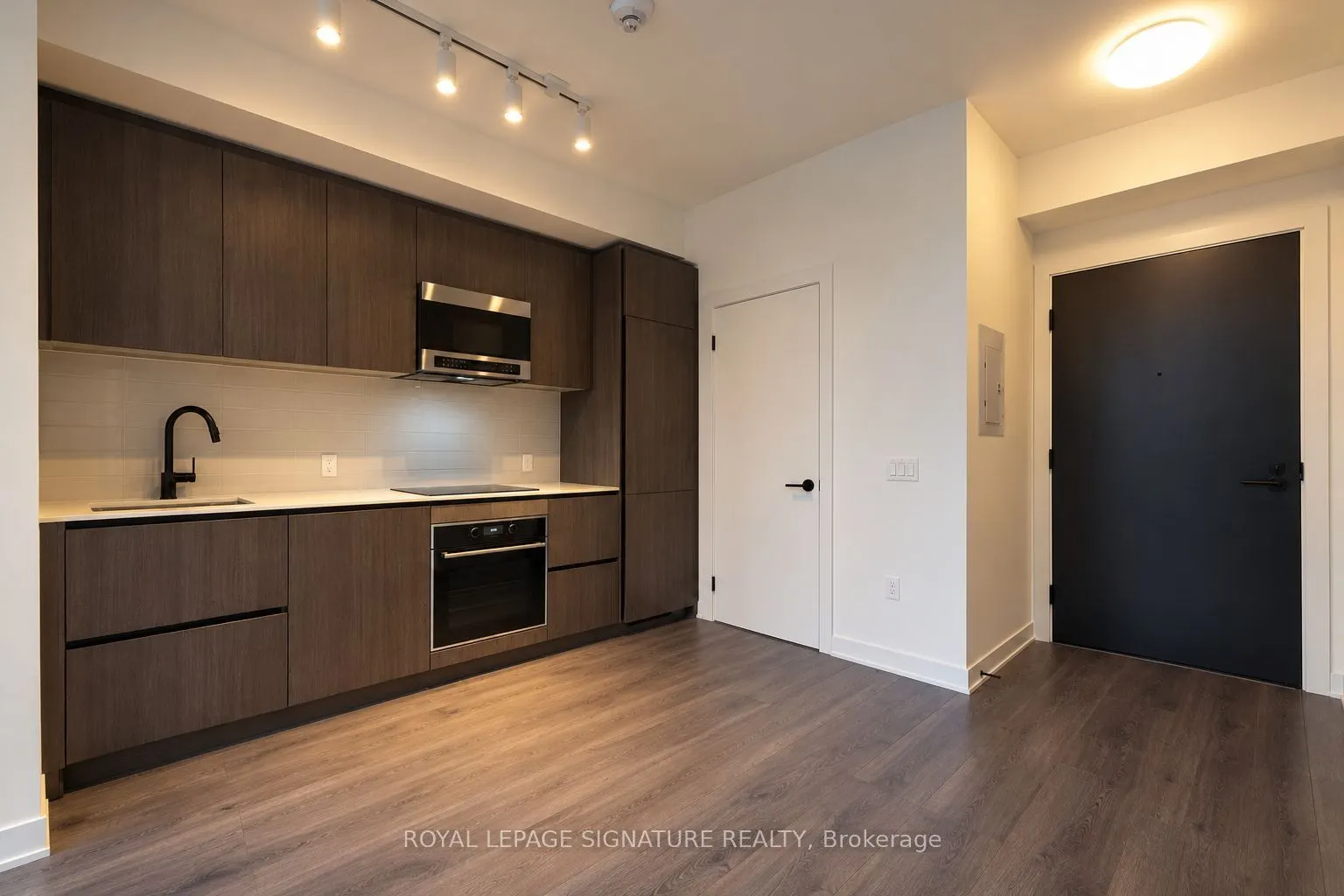 117 Broadway Avenue #3403