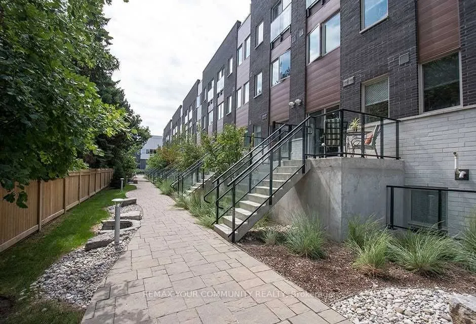 780 Sheppard Avenue #TH08