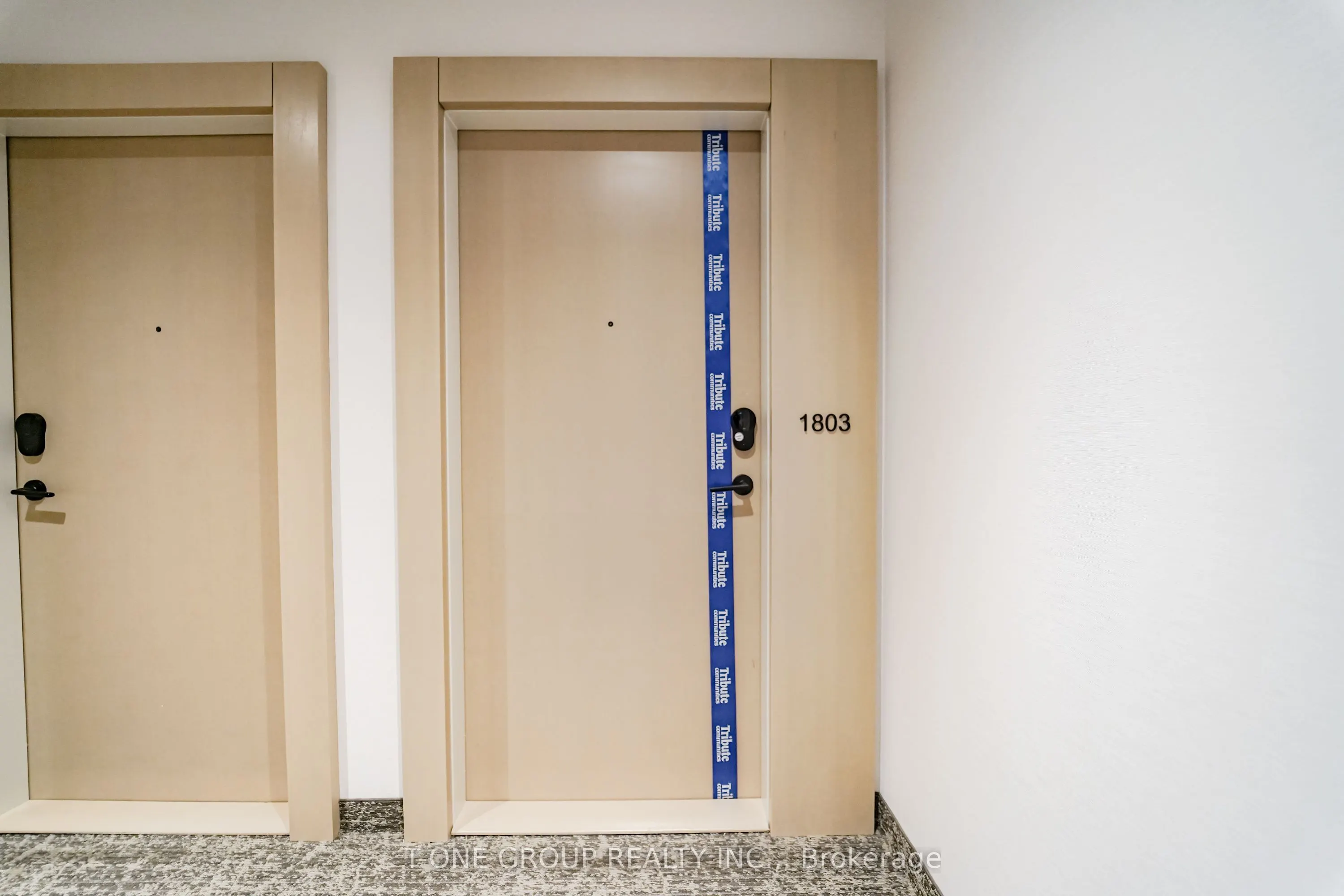 280 Dundas Street W #1803