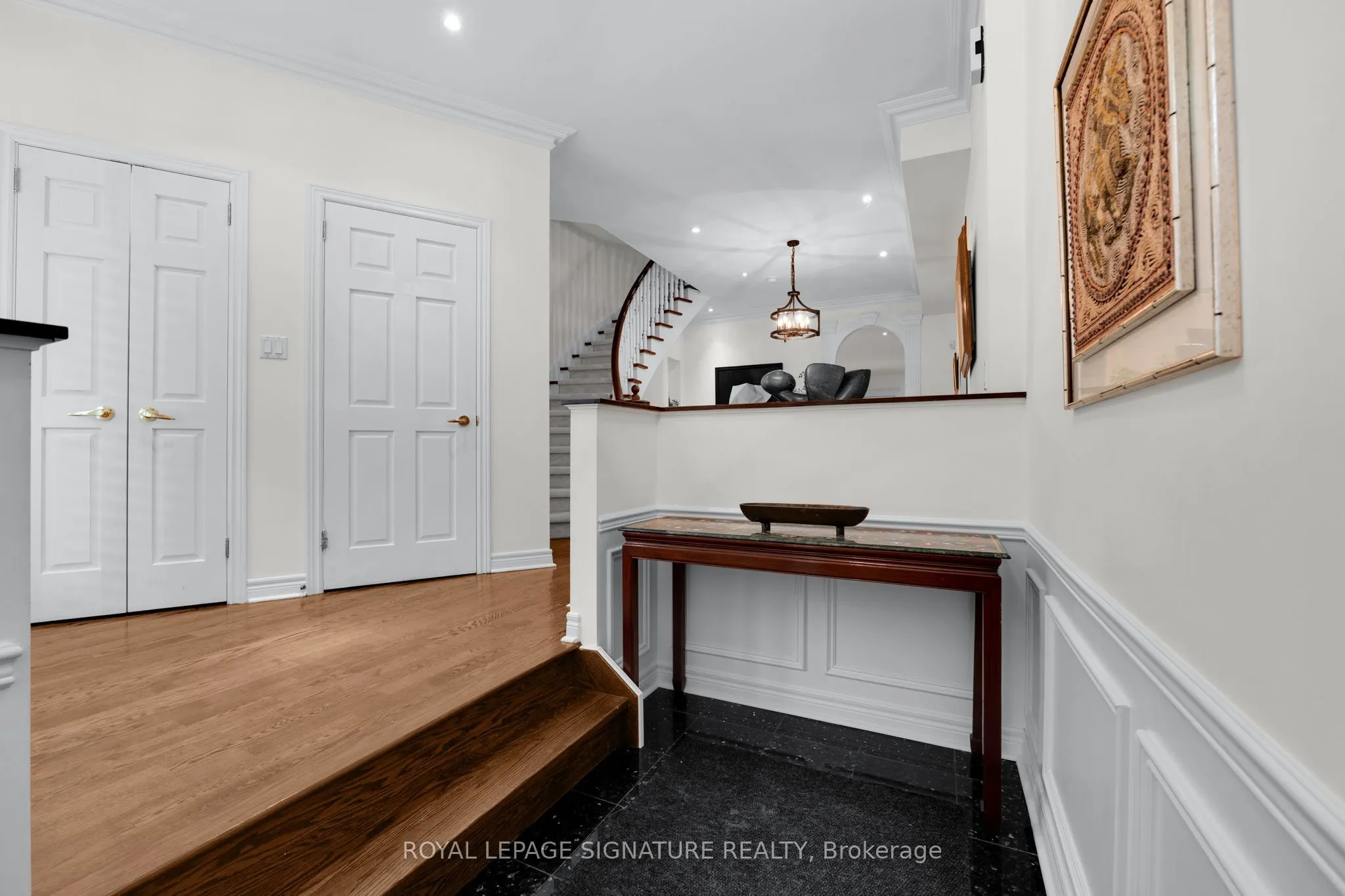 104 Pleasant Boulevard #11
