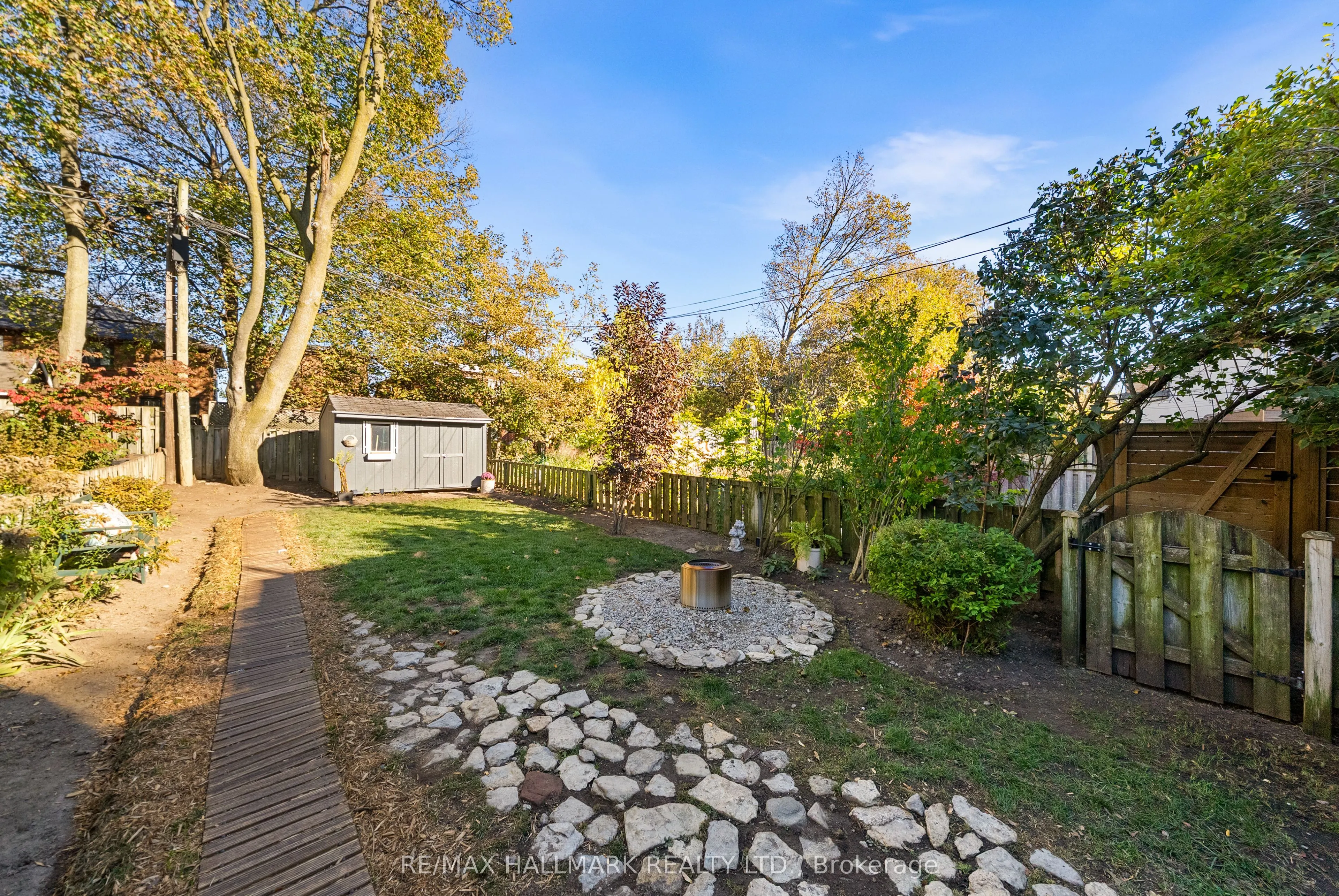 39 Thurston Road