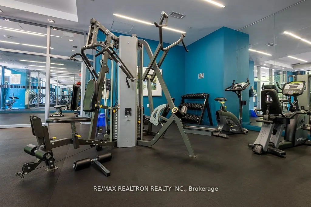 525 Adelaide Street W #1712