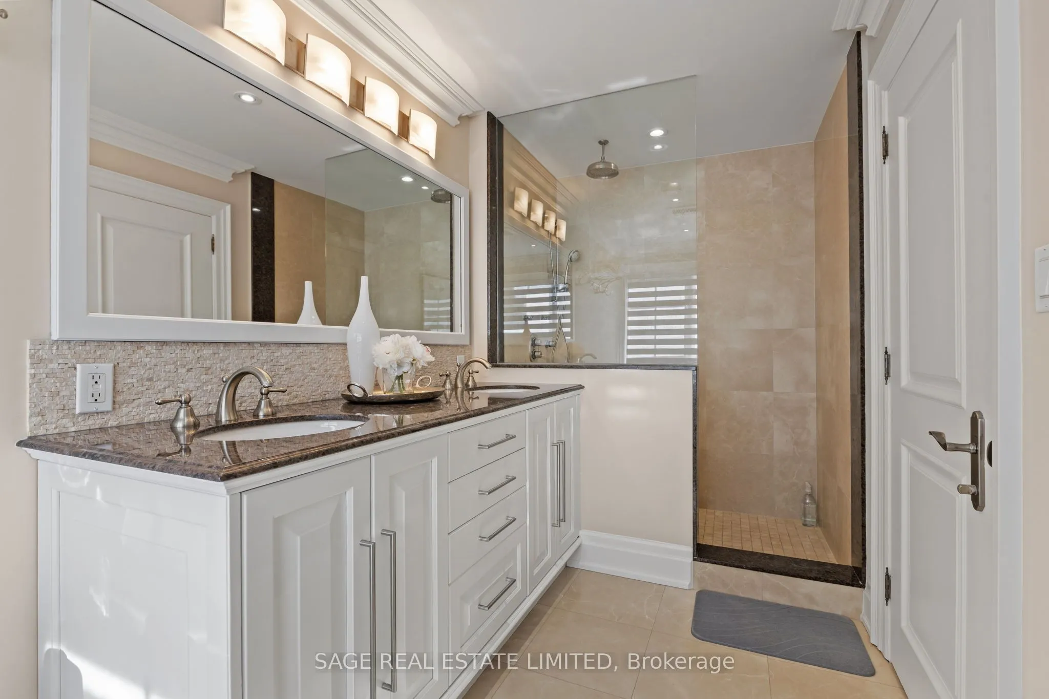 133 Glengrove Avenue W