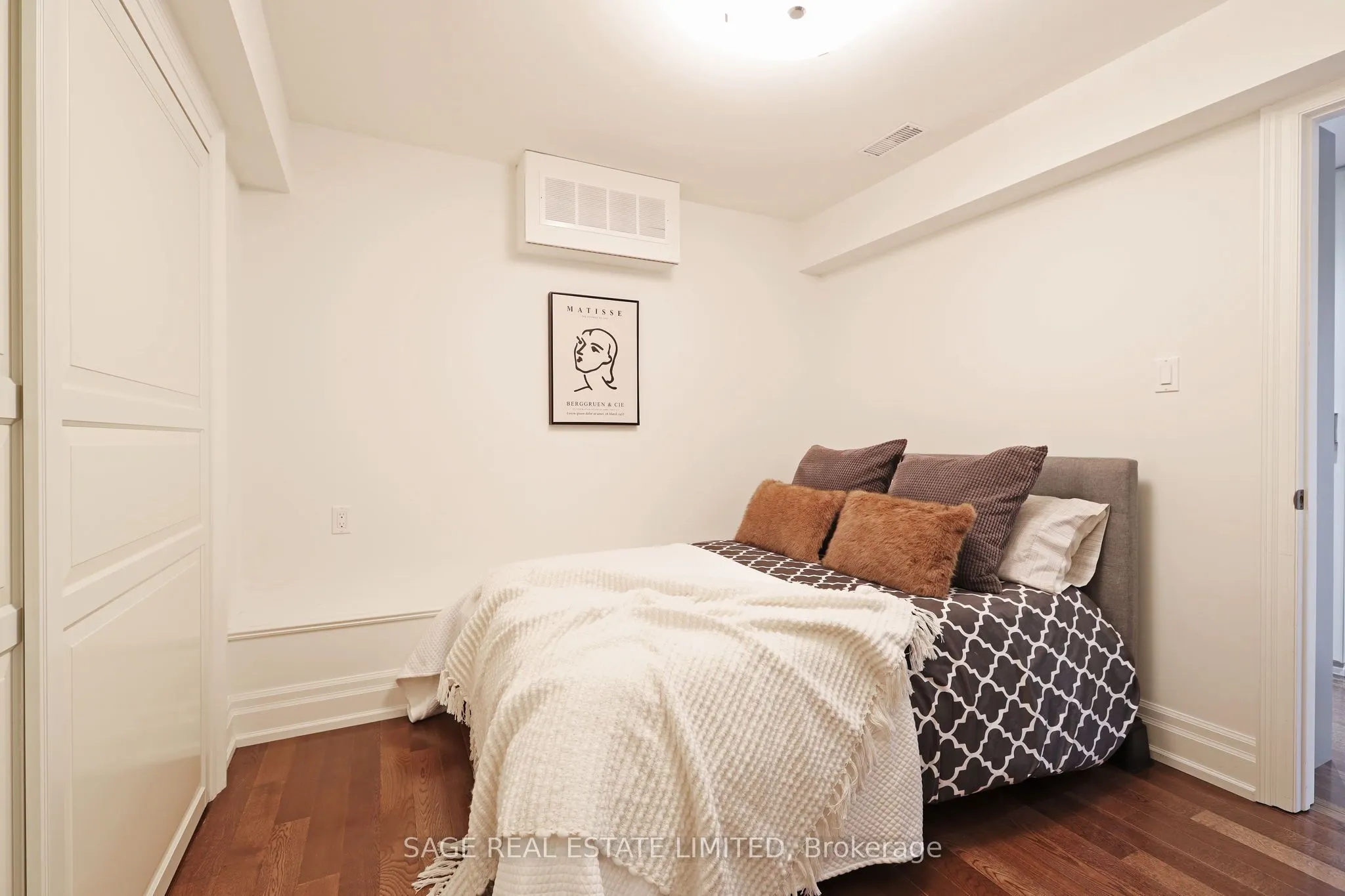 133 Glengrove Avenue W