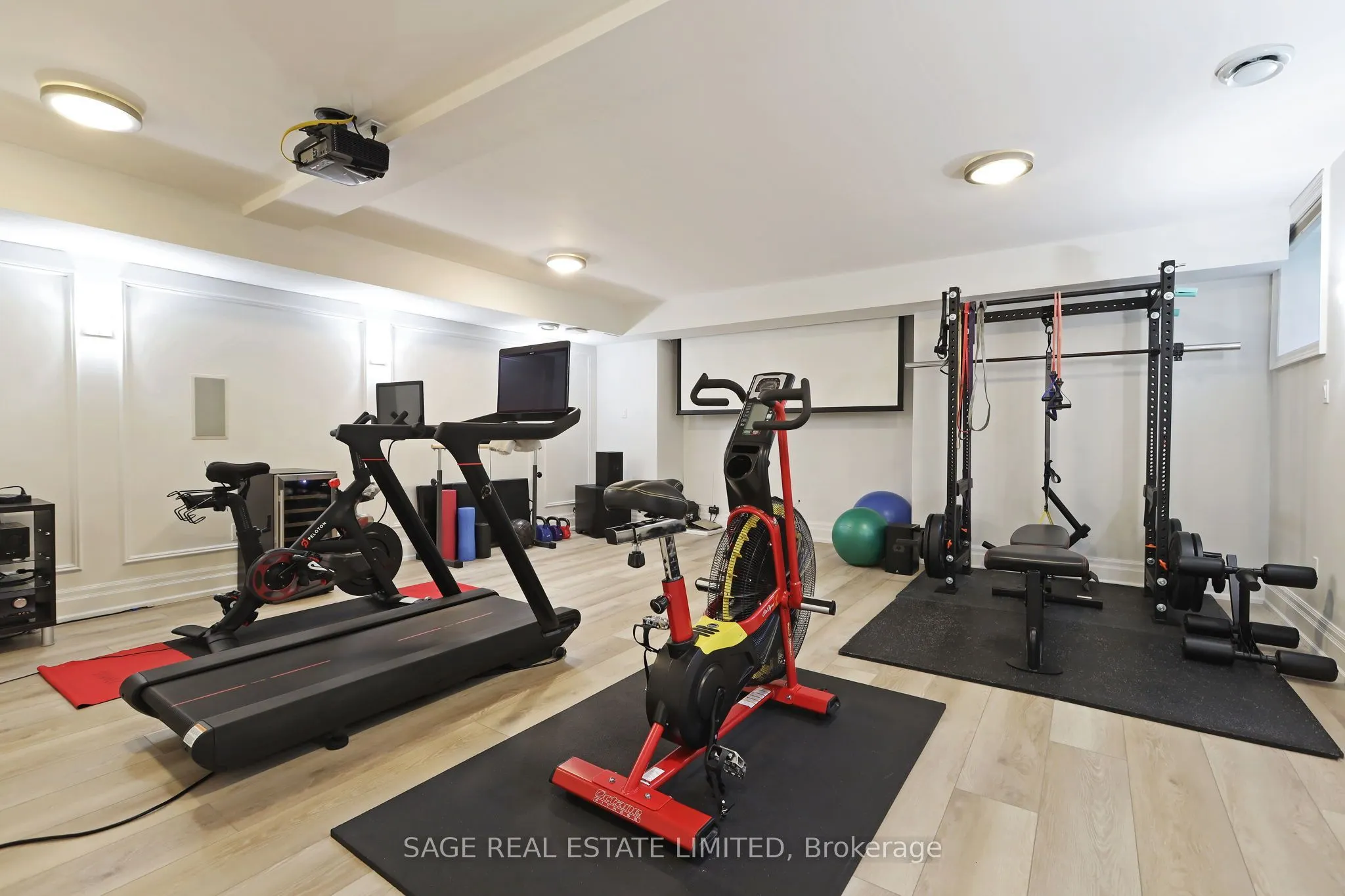 133 Glengrove Avenue W