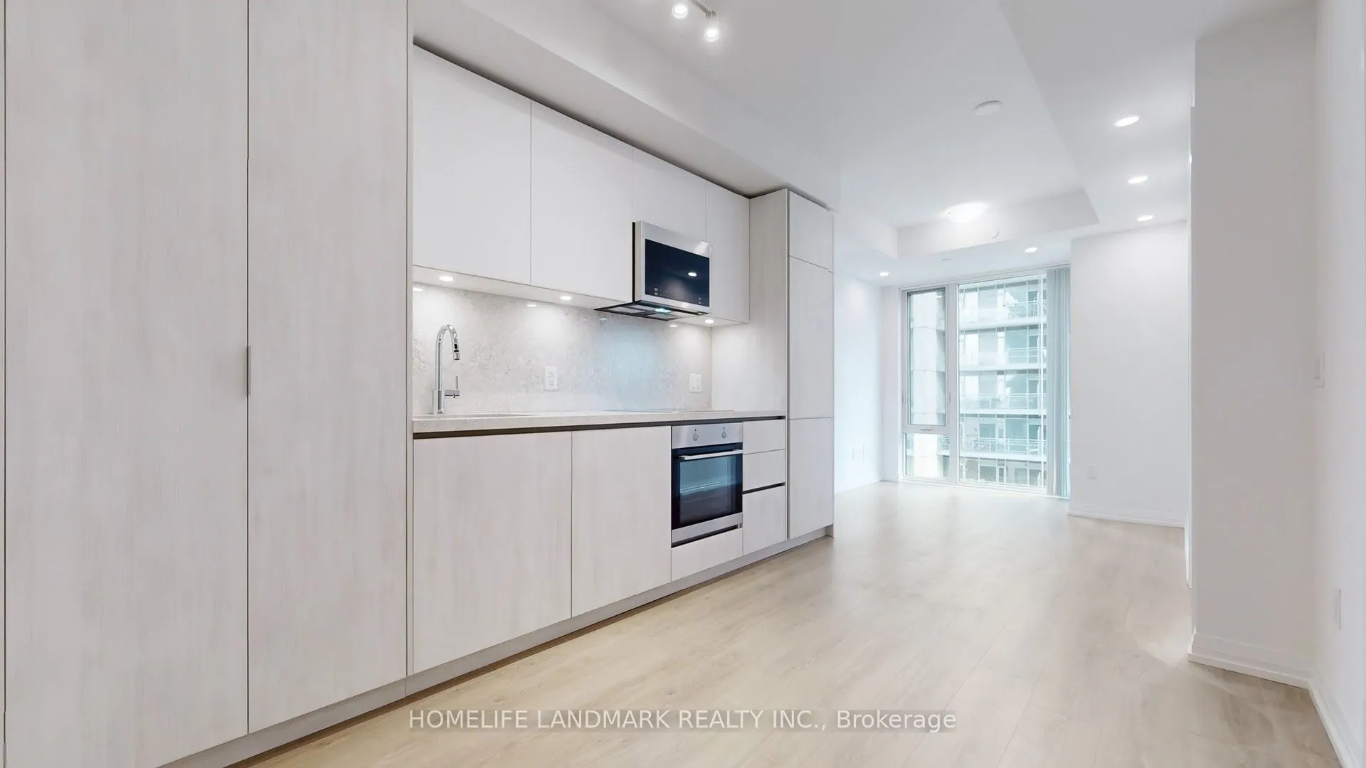 8 Widmer Street #2207
