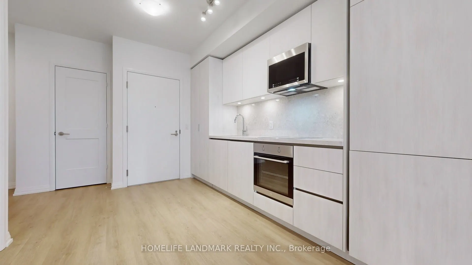8 Widmer Street #2207