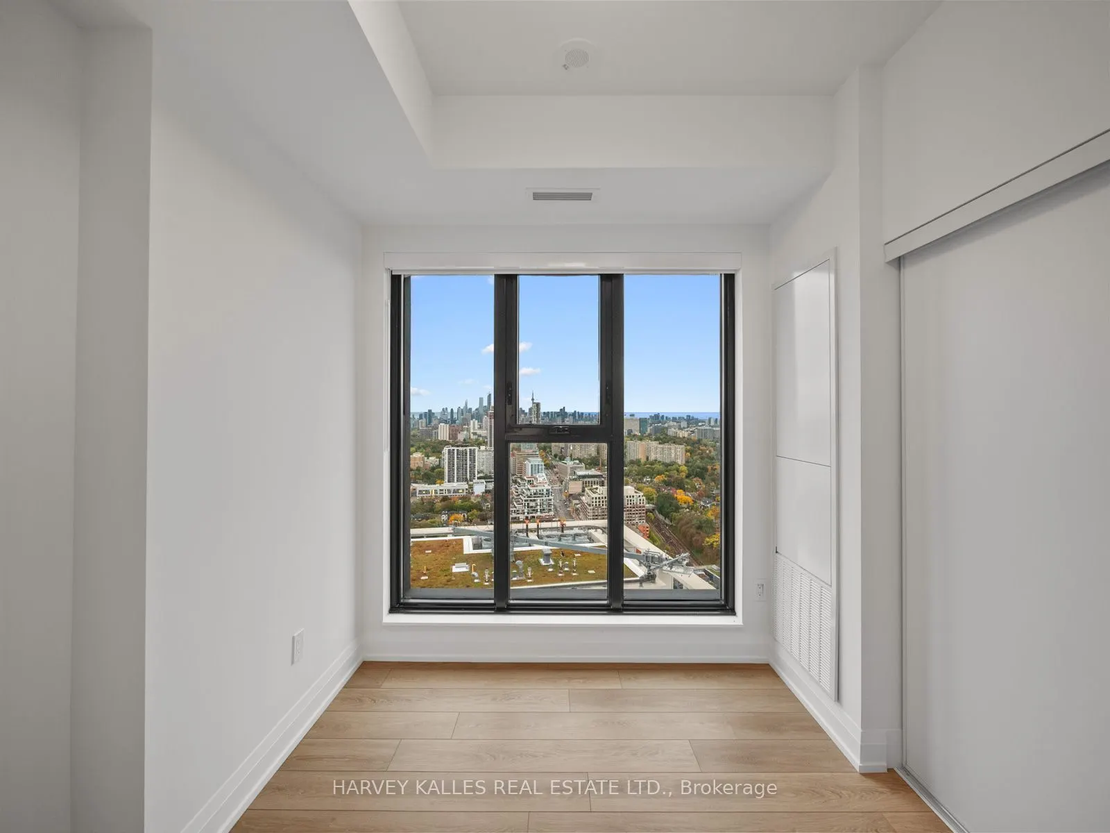 20 Soudan Avenue #3703