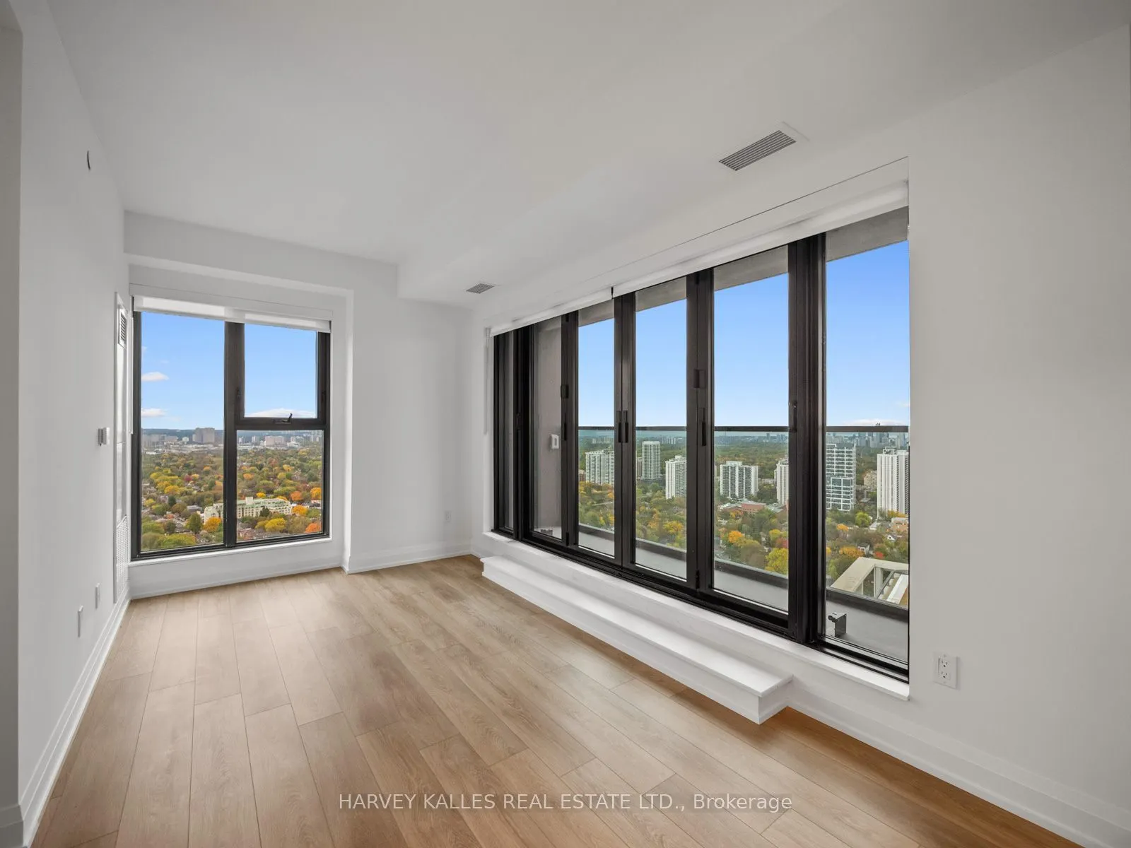 20 Soudan Avenue #3703