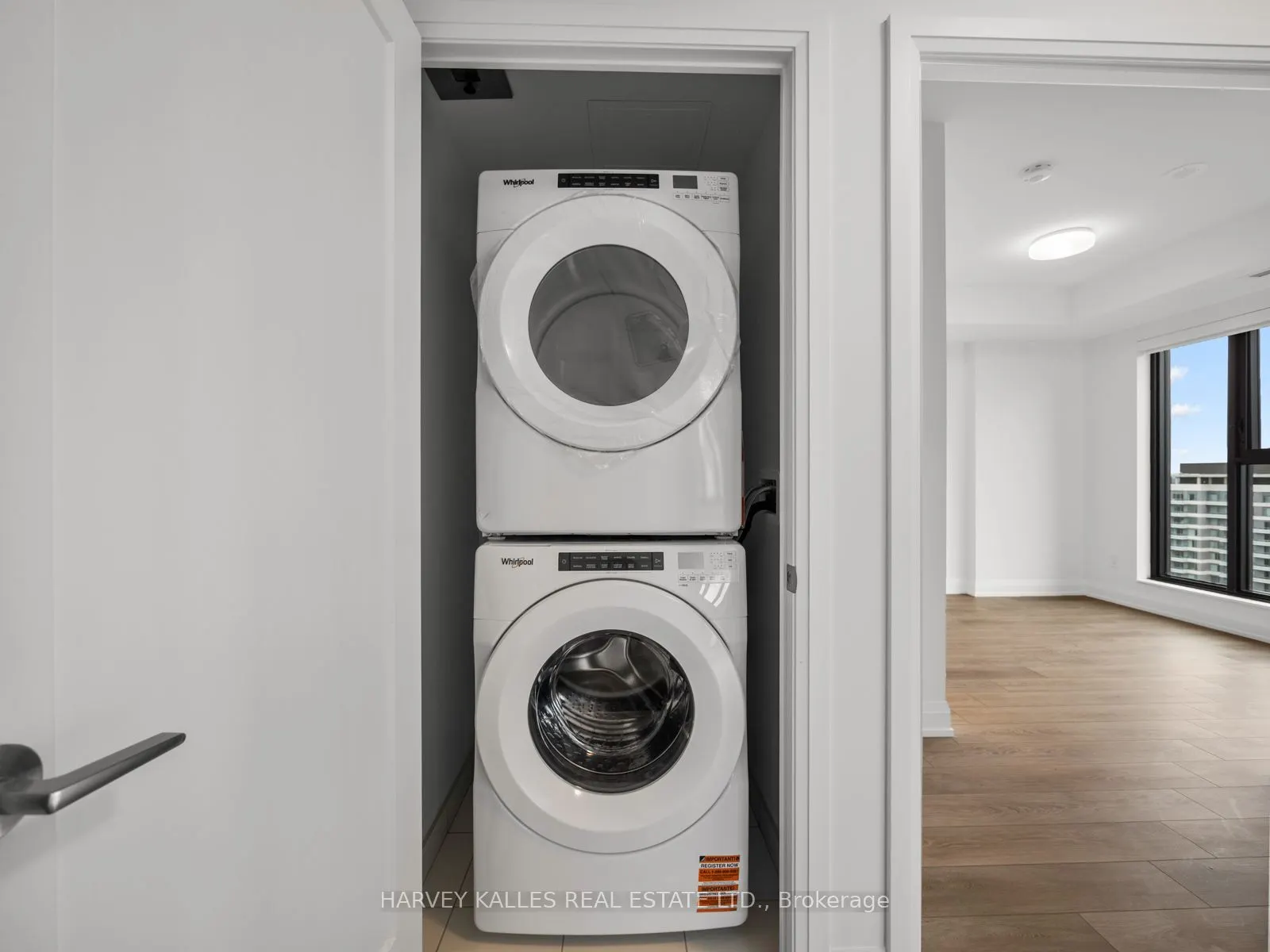 20 Soudan Avenue #3703