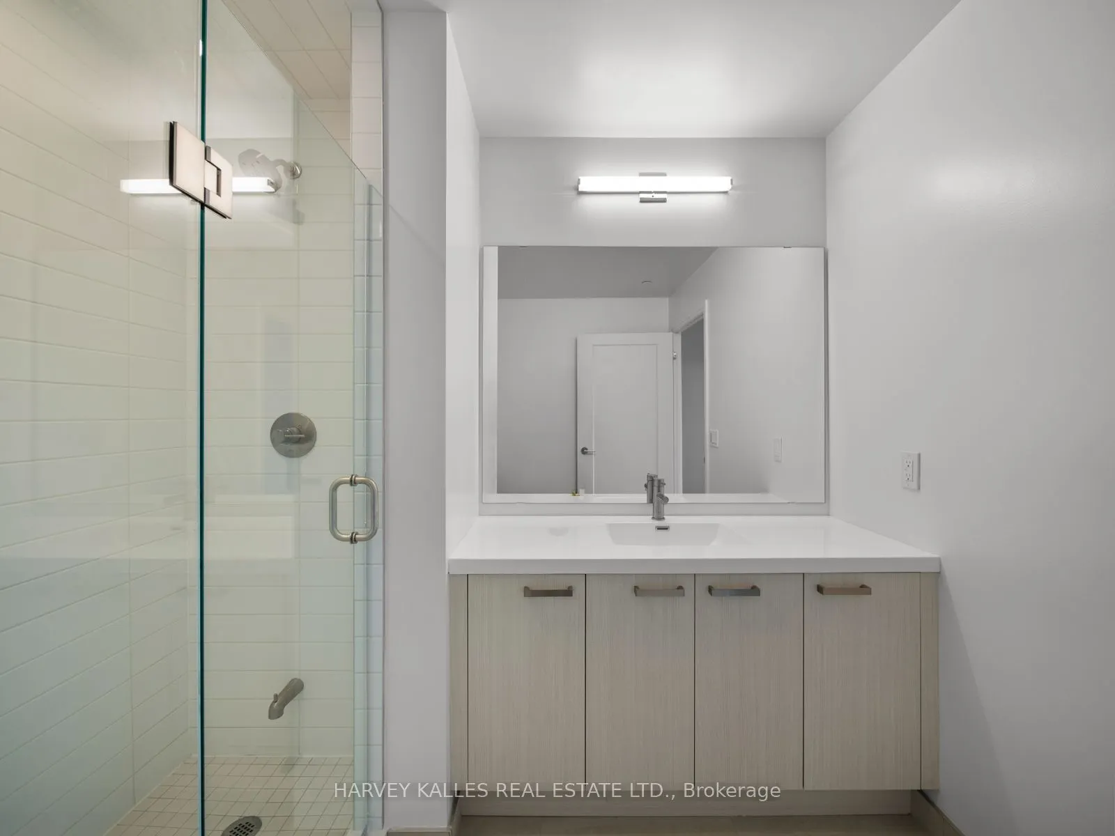 20 Soudan Avenue #3703