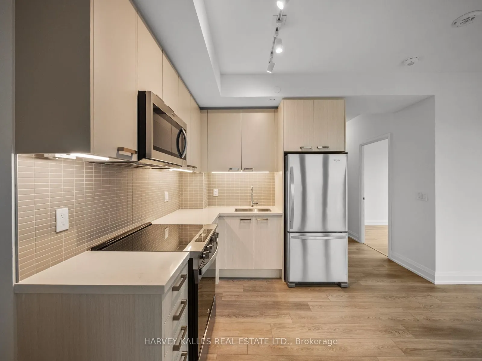 20 Soudan Avenue #3703