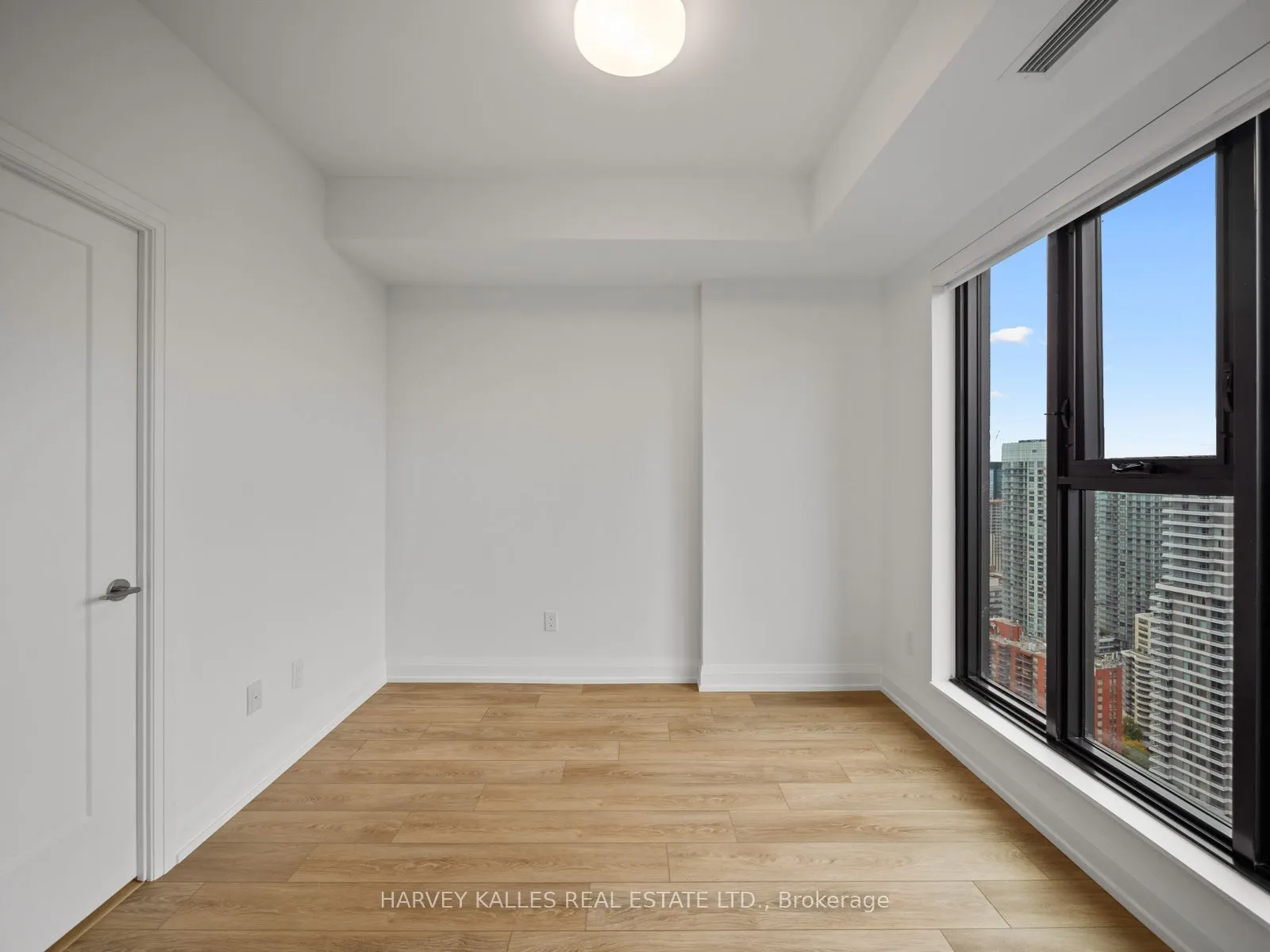 20 Soudan Avenue #3703