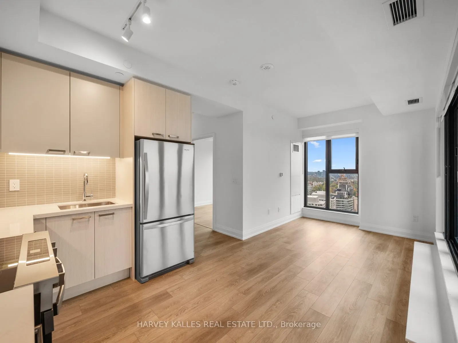 20 Soudan Avenue #3703