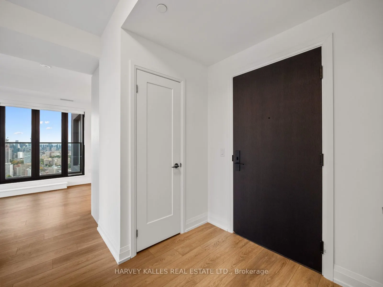 20 Soudan Avenue #3703