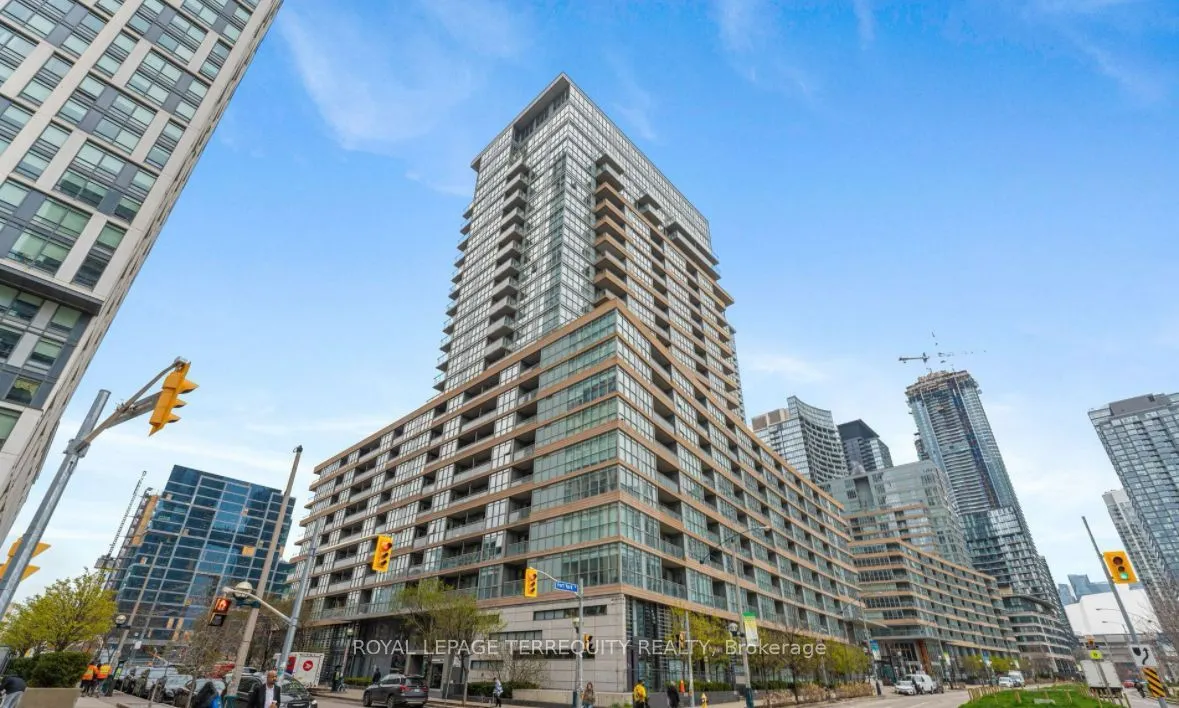 151 Dan Leckie Way #321