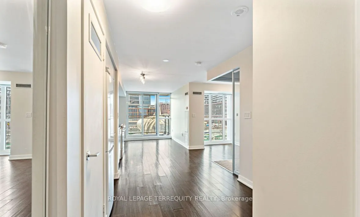 151 Dan Leckie Way #321