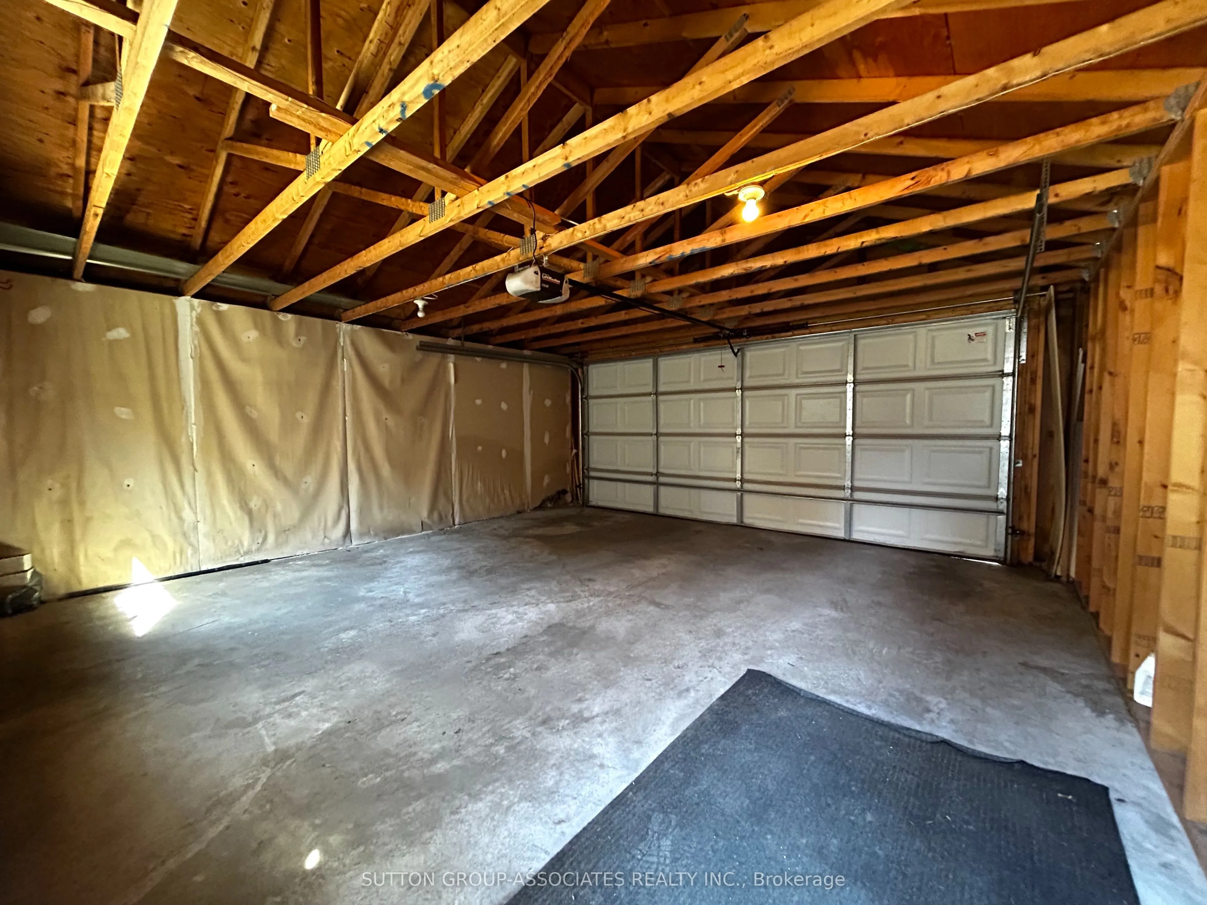 129 Kenwood Avenue