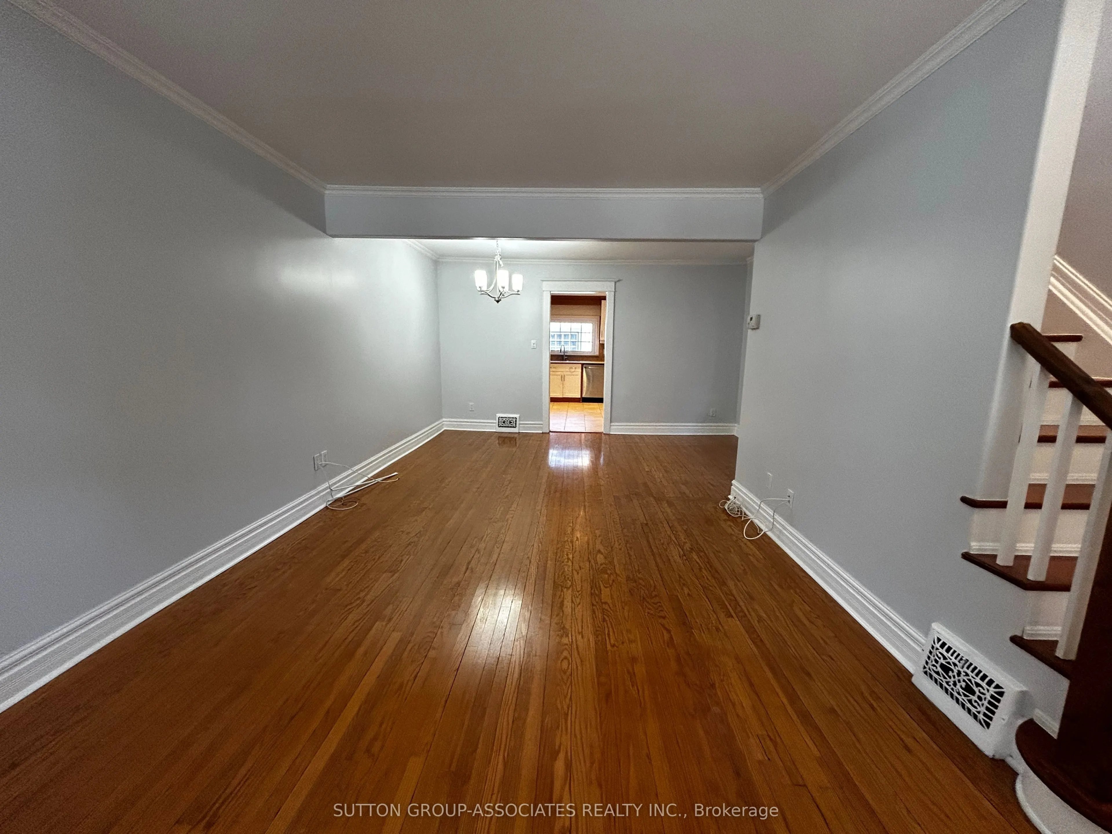 129 Kenwood Avenue
