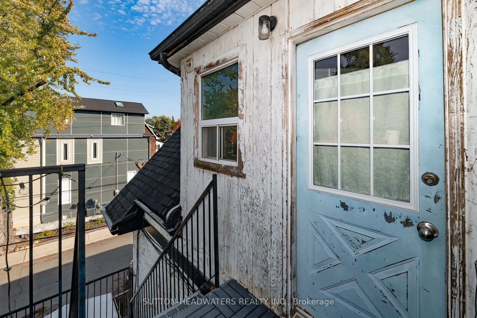106 Barton Avenue