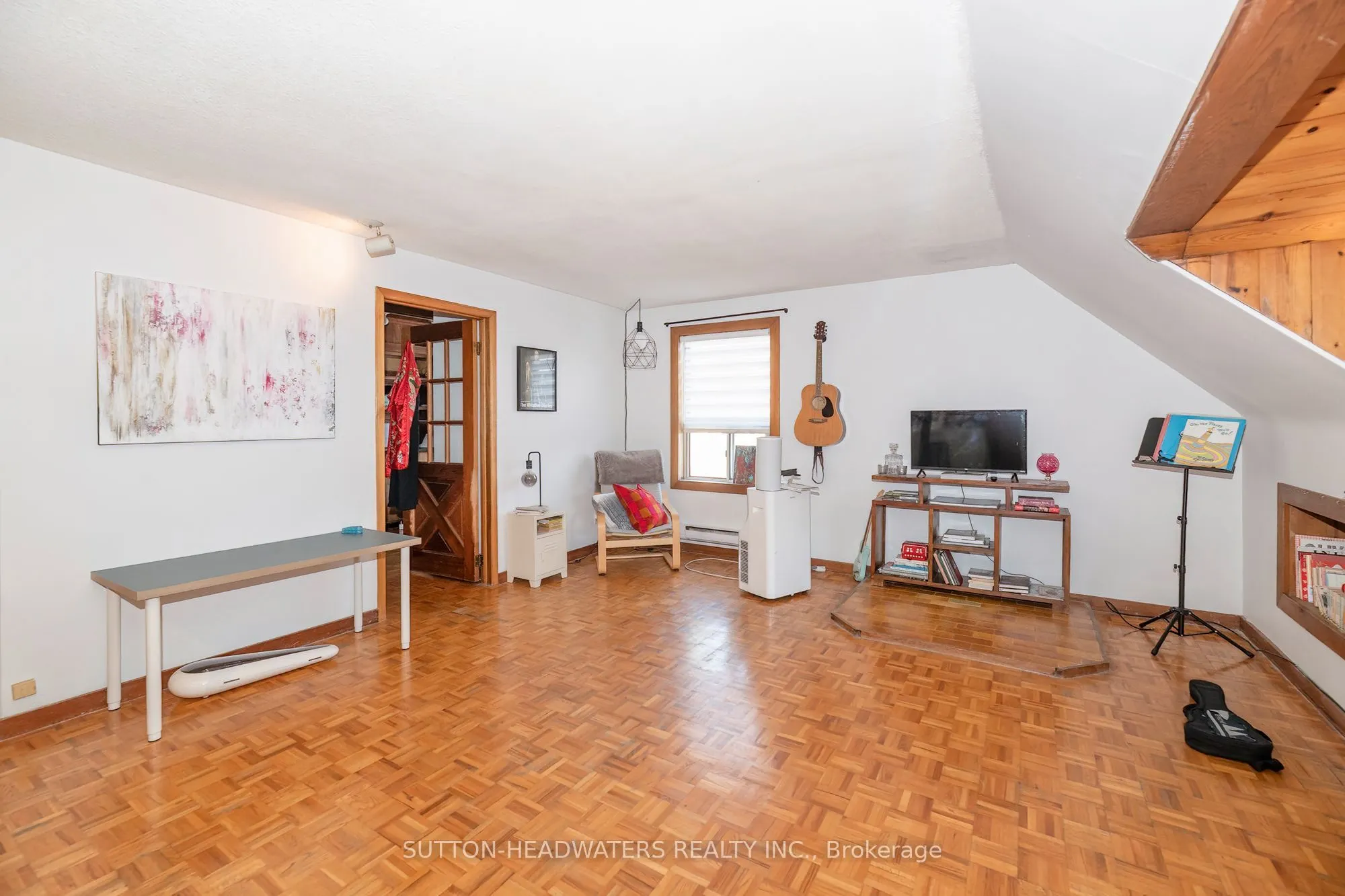 106 Barton Avenue