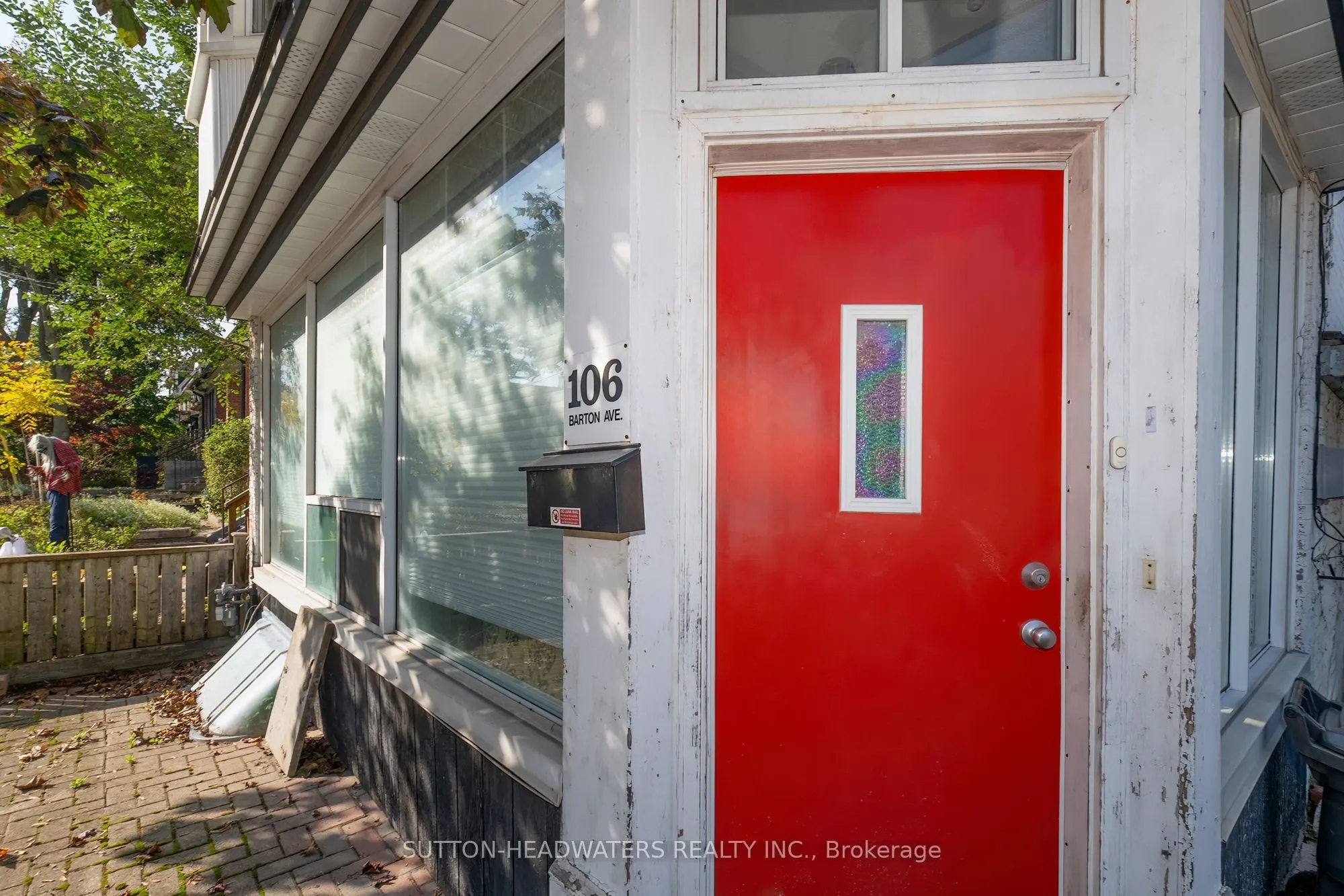 106 Barton Avenue
