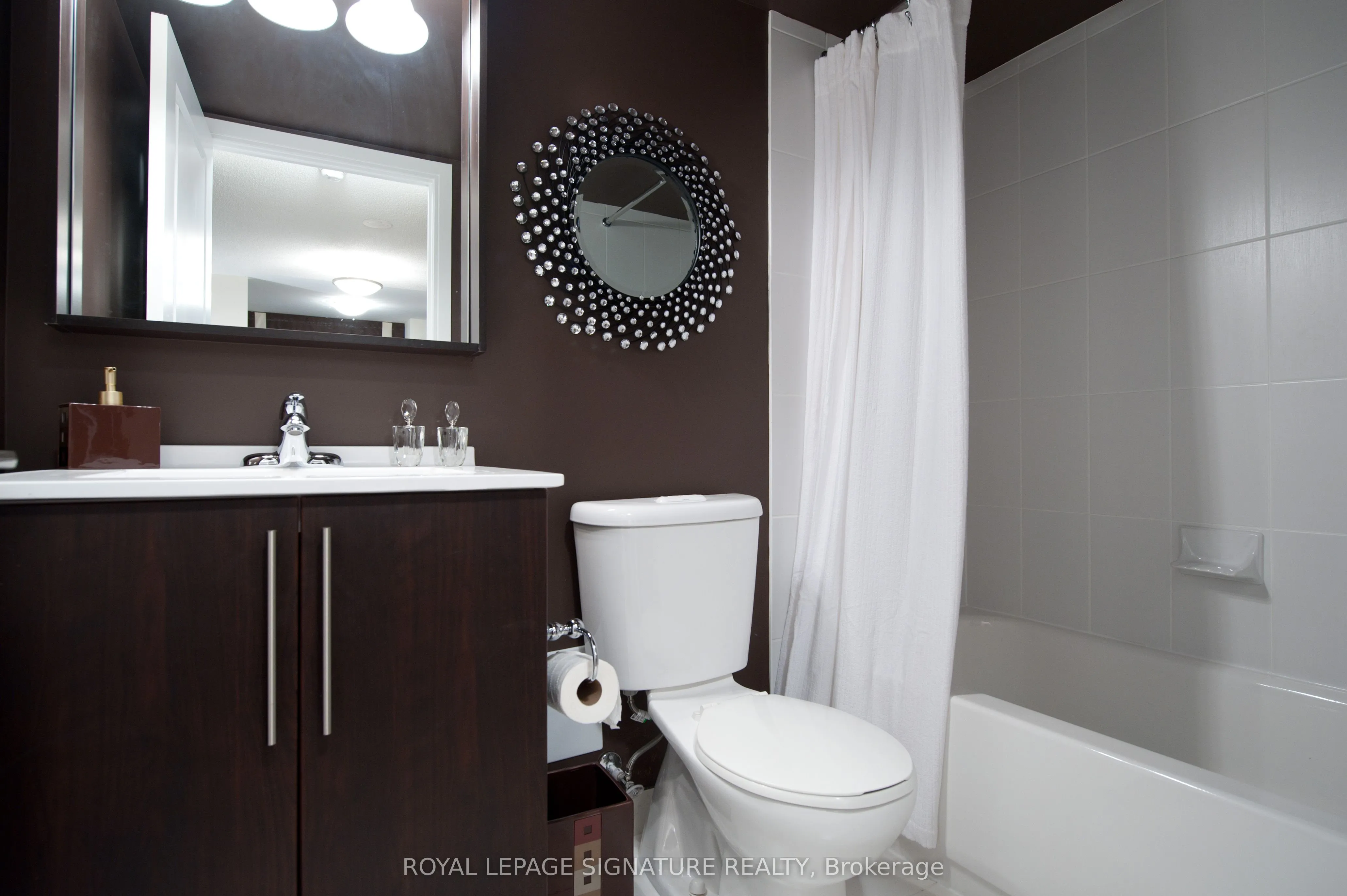 105 Harrison Garden Boulevard #905
